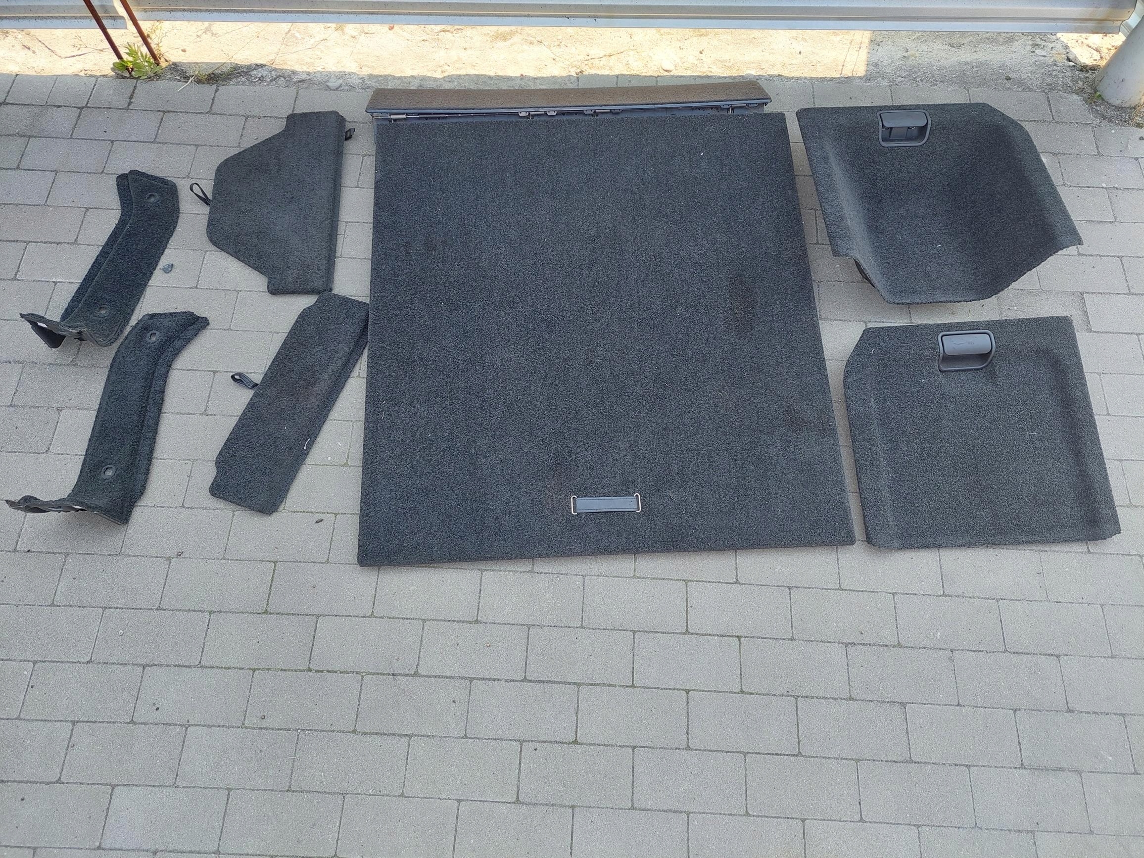 POLKA WYKLADZINA BAGAZNIKA RANGE ROVER III L322