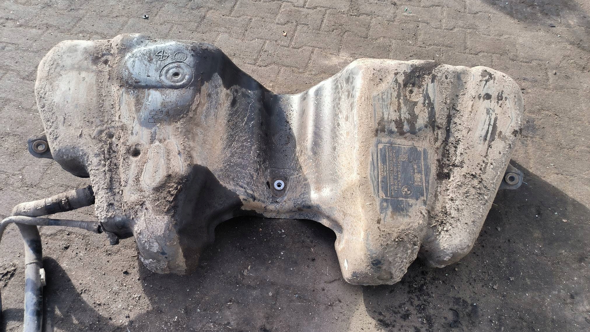 tank 56646711 3.0 D BMW F01 730D
