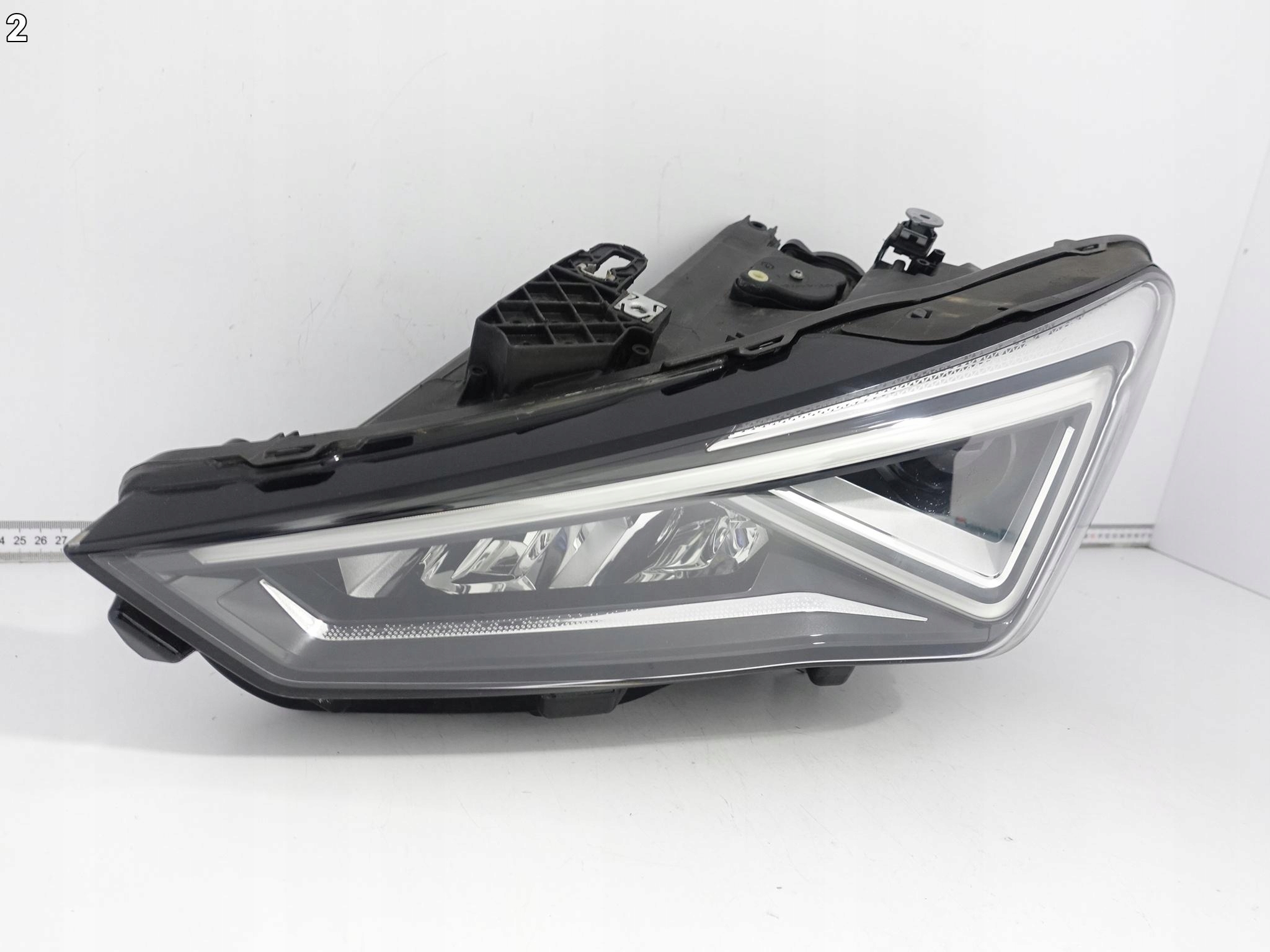 CUPRA FORMENTOR 5FG / SEAT LEON IV 4 20-24 light FULL LED left front EUROPA