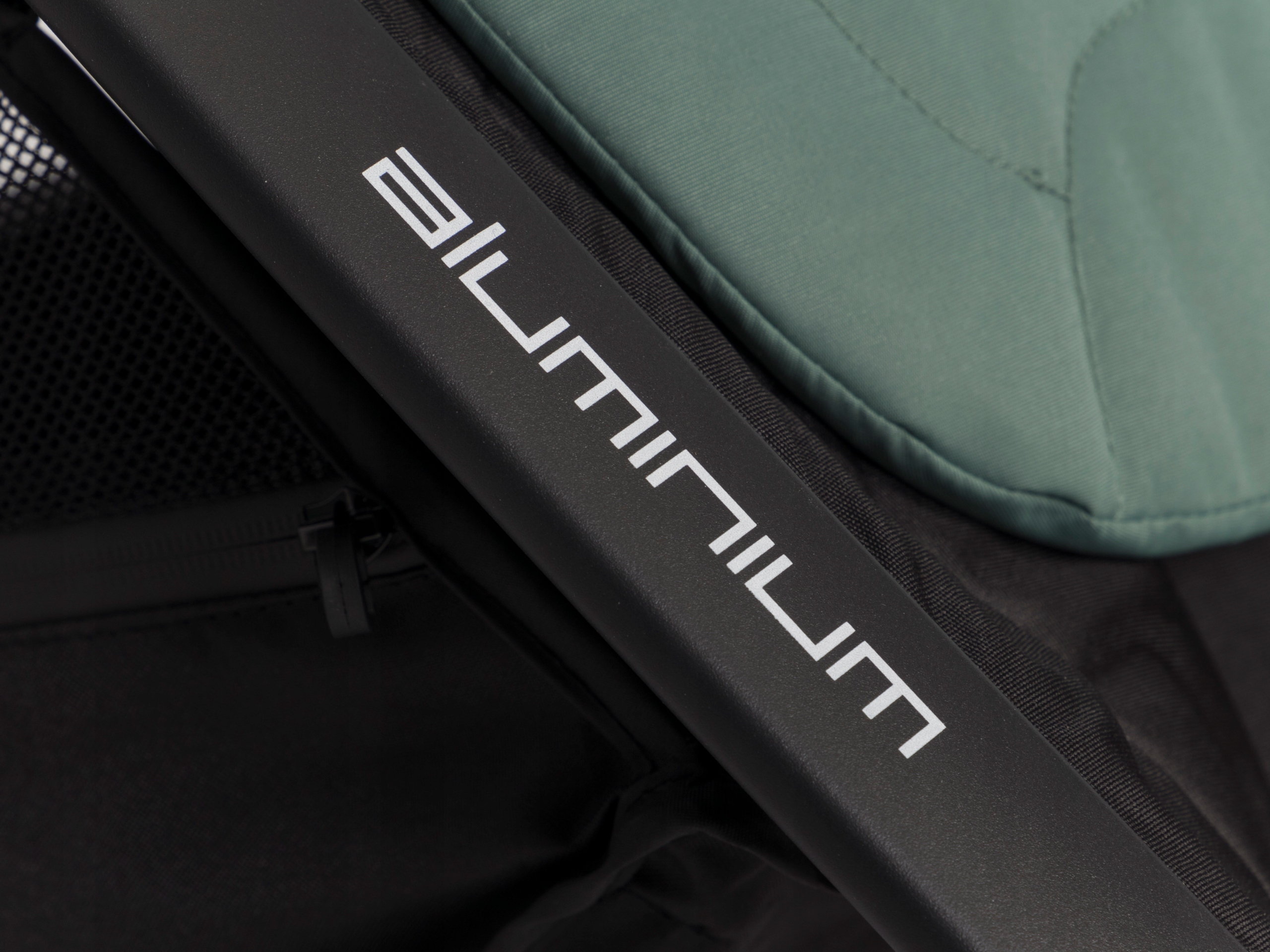 Wózek spacerowy EASYGO QUANTUM POMPOWANE KOŁA 22KG Szerokość produktu po złożeniu 75 cm