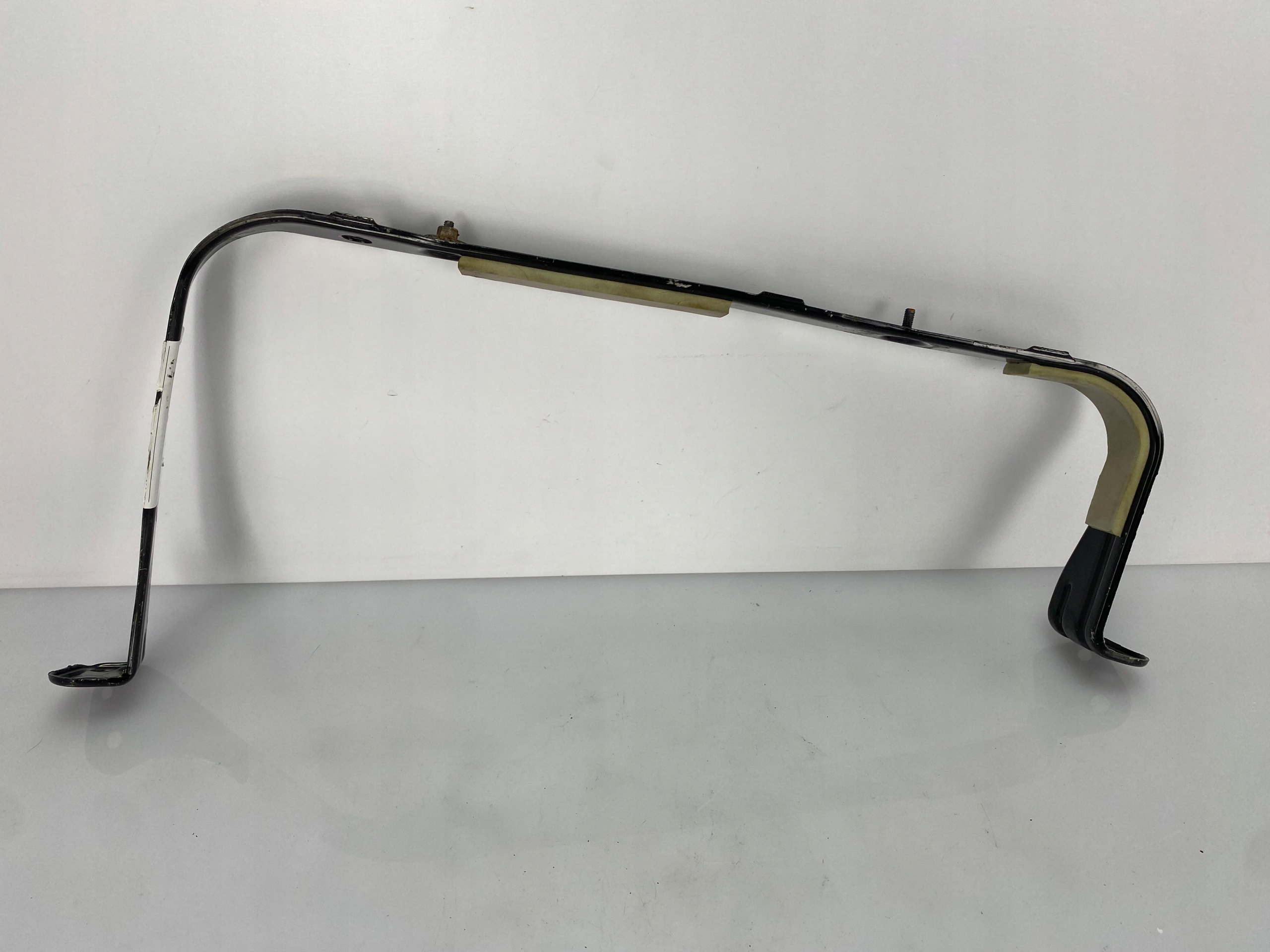 Obejma Halter Behälter tank Dodge Charger 2015+ USA