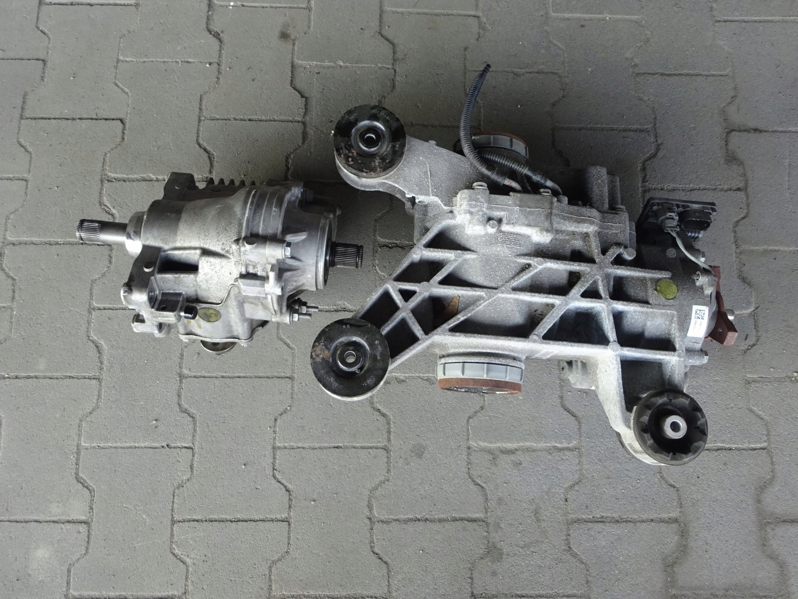 VW PASSAT B8 міст редуктор OCP409053A