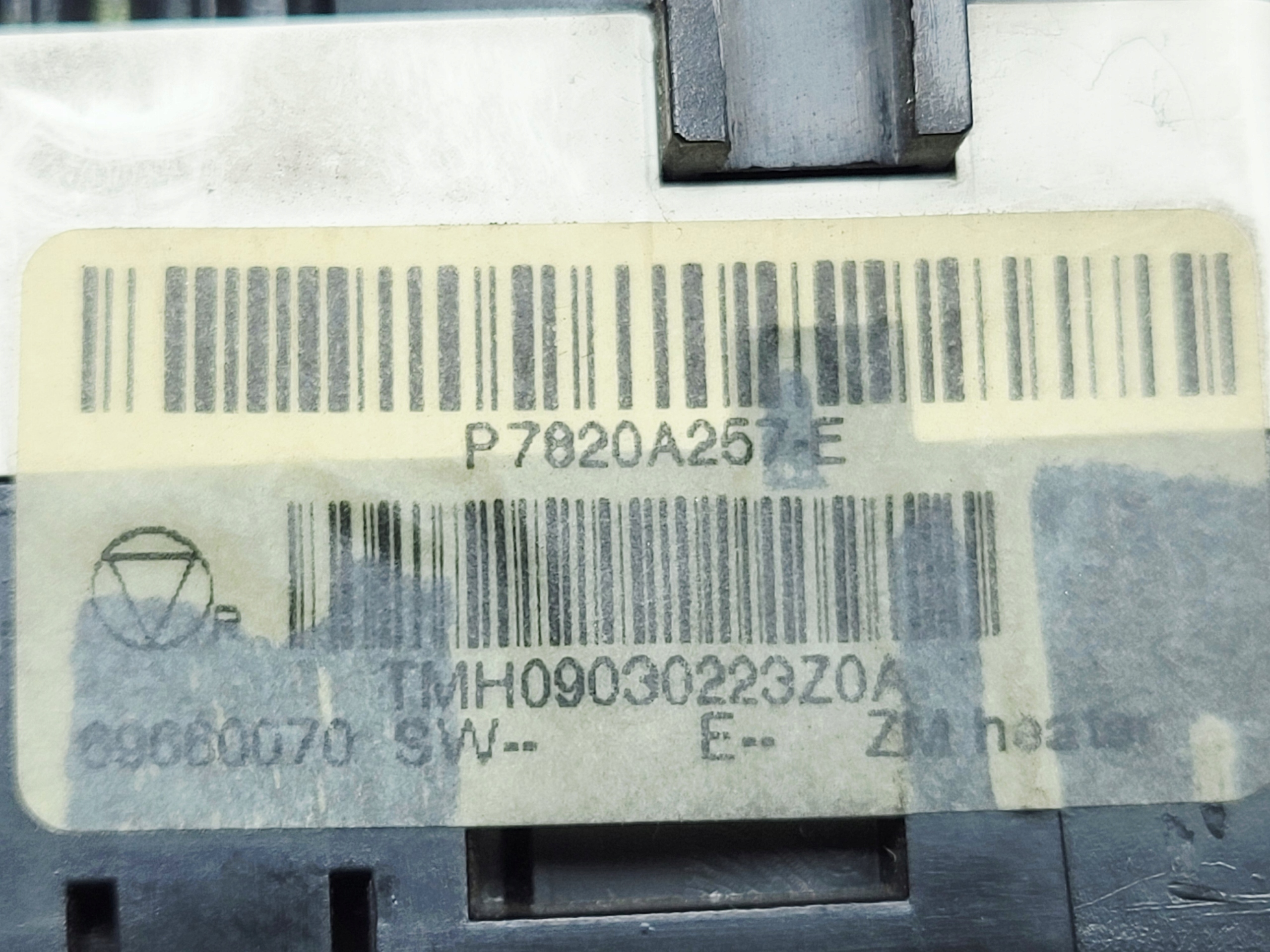 Panel Bouches buses Mitsubishi COLT VI P7820A257E europa