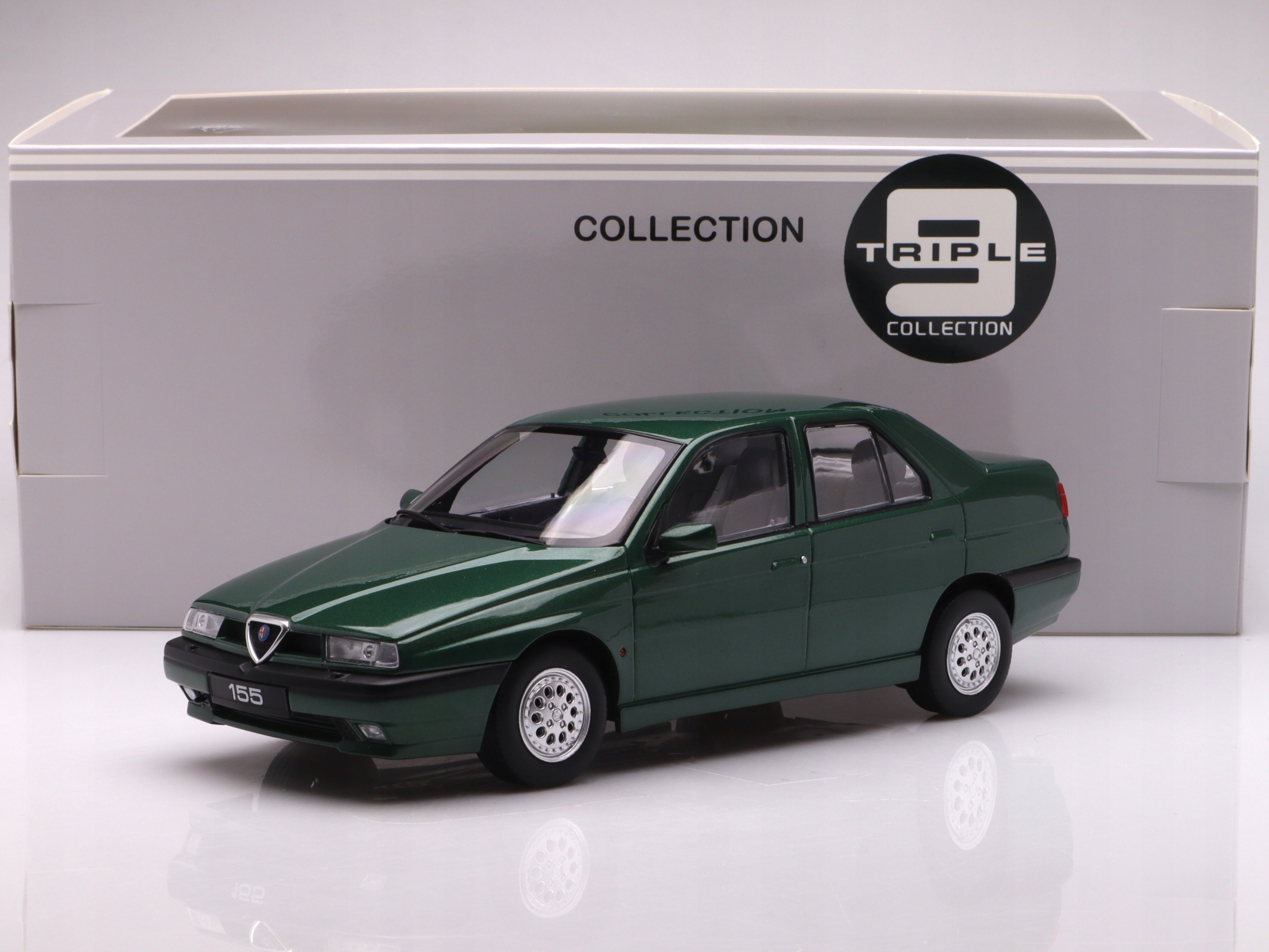 Alfa Romeo 155 1996, zelená metalíza Triple9 1:18