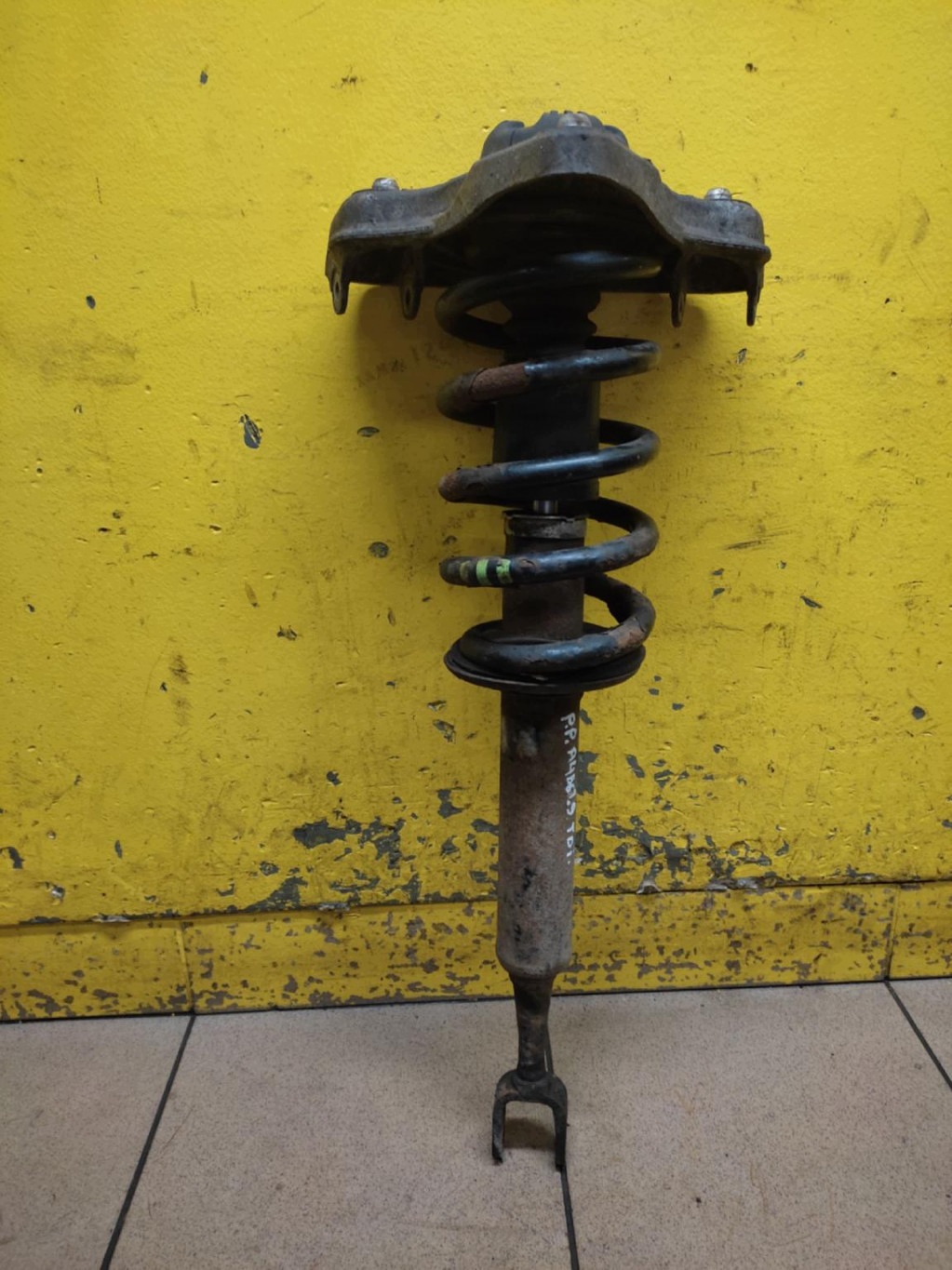 AUDI A4 B6 1.9 TDI McPherson right front