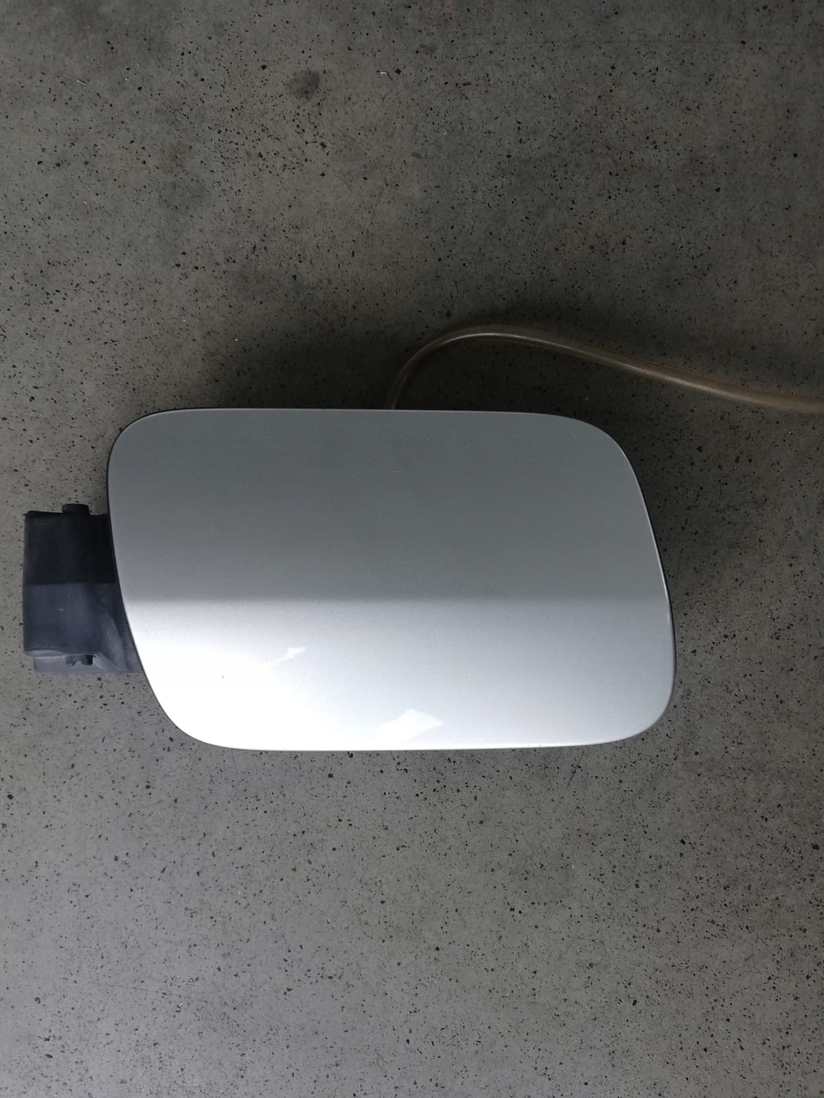 ЛЮЧОК ВЛИВУ ПАЛИВА AUDI A8 D3e0809857d