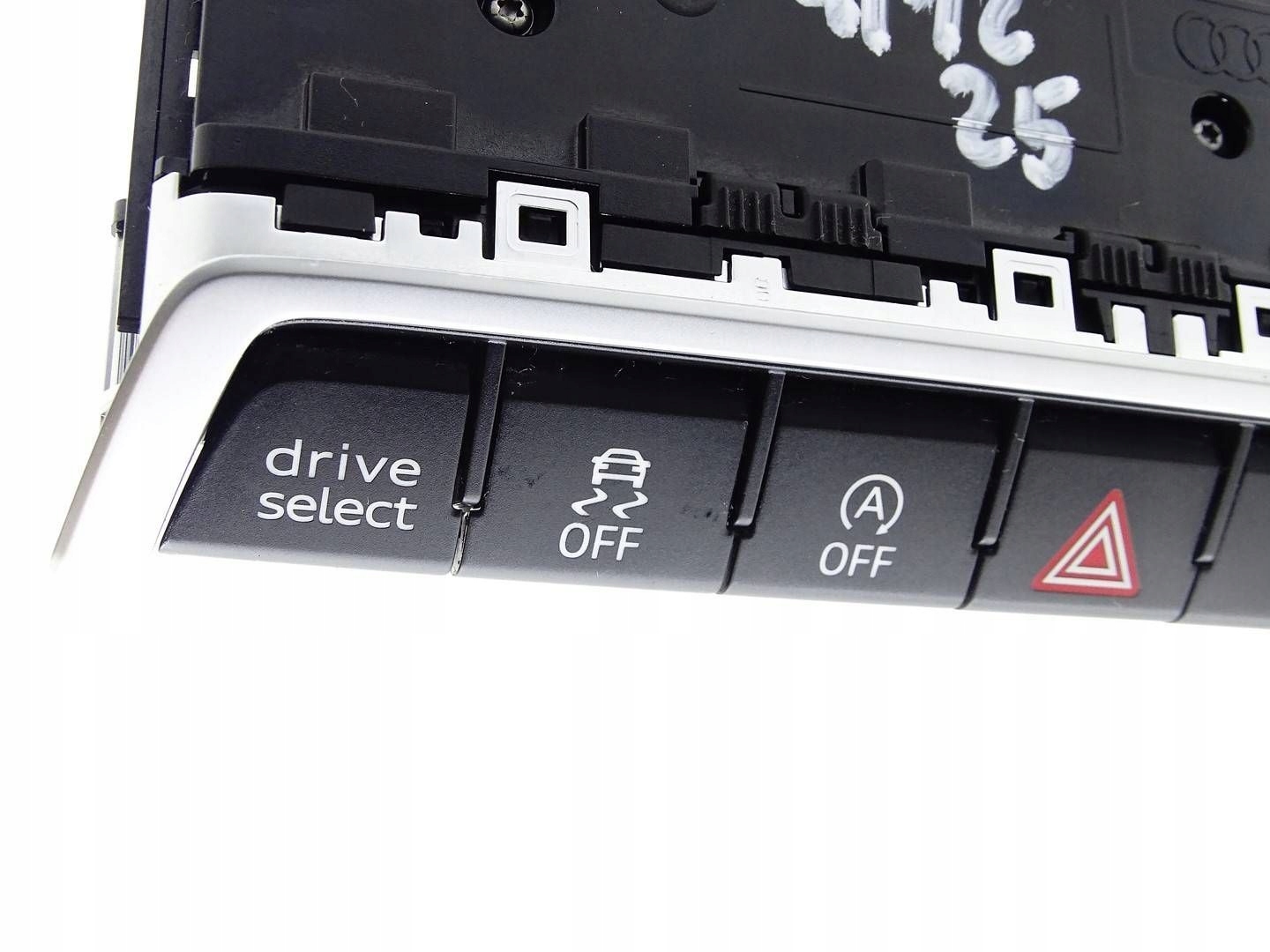 PANEL light switch of warning lights TRYBU running AUDI A3 8Y 83A925301G
