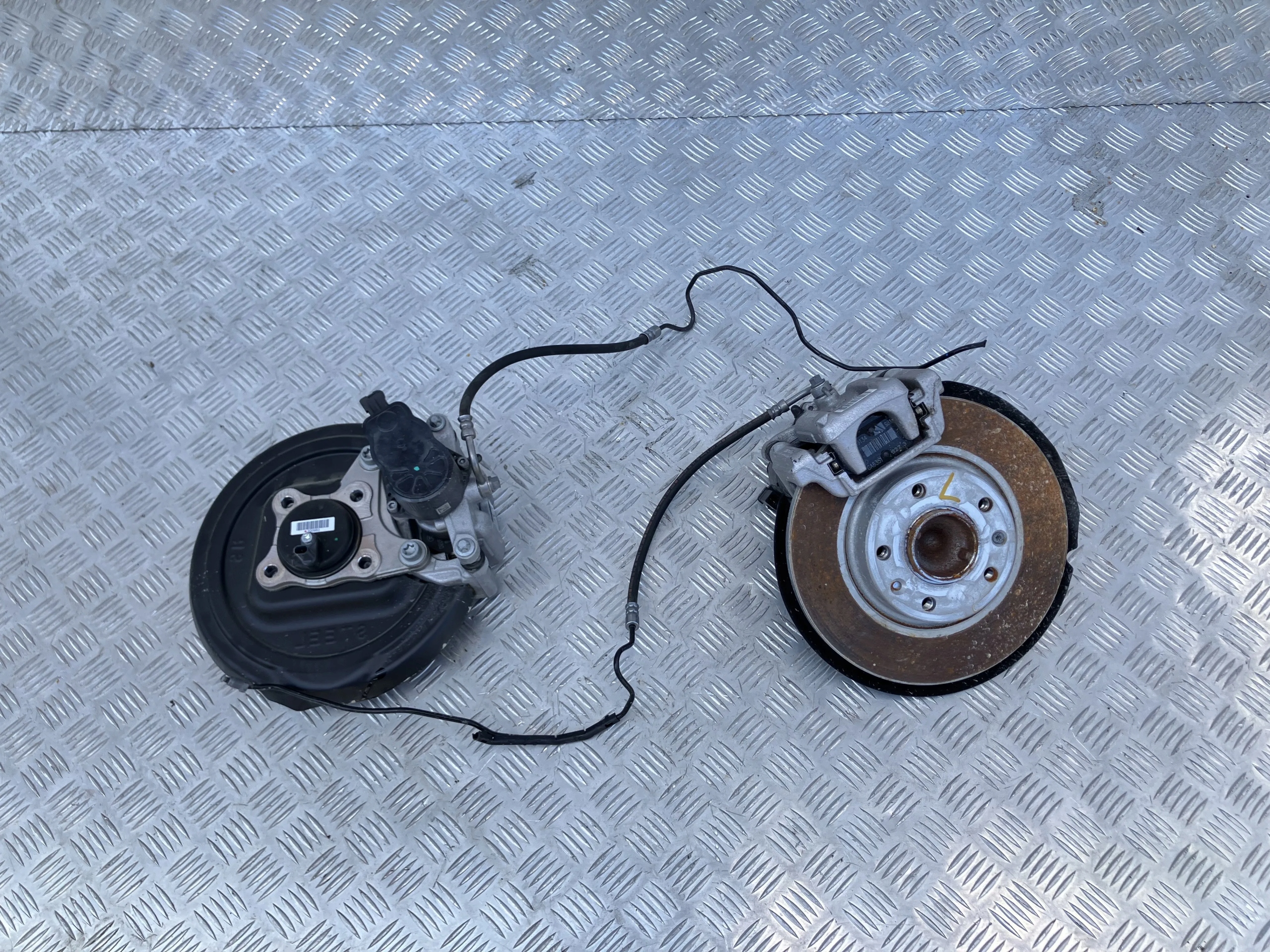 ступица суппорт зад левый и правый opel Astra л VI HB 22-1.2