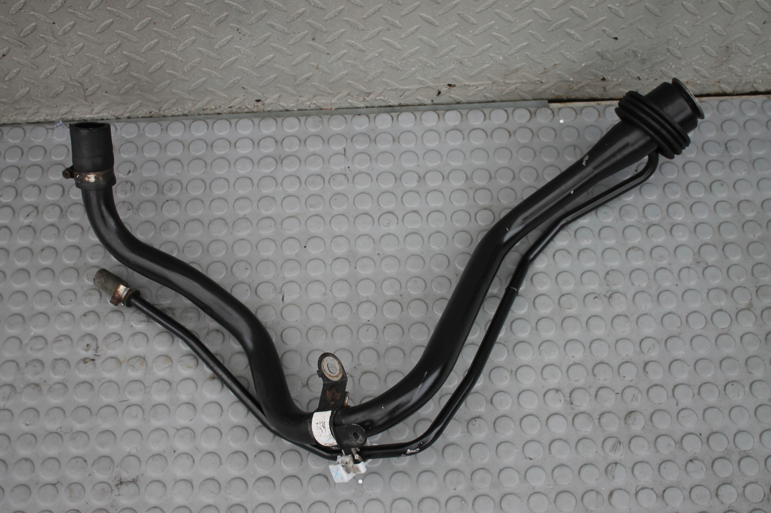 WLEW RURA PALIWA TOYOTA AURIS II 1.4 D4D HB 12-18 Typ silnika Diesel