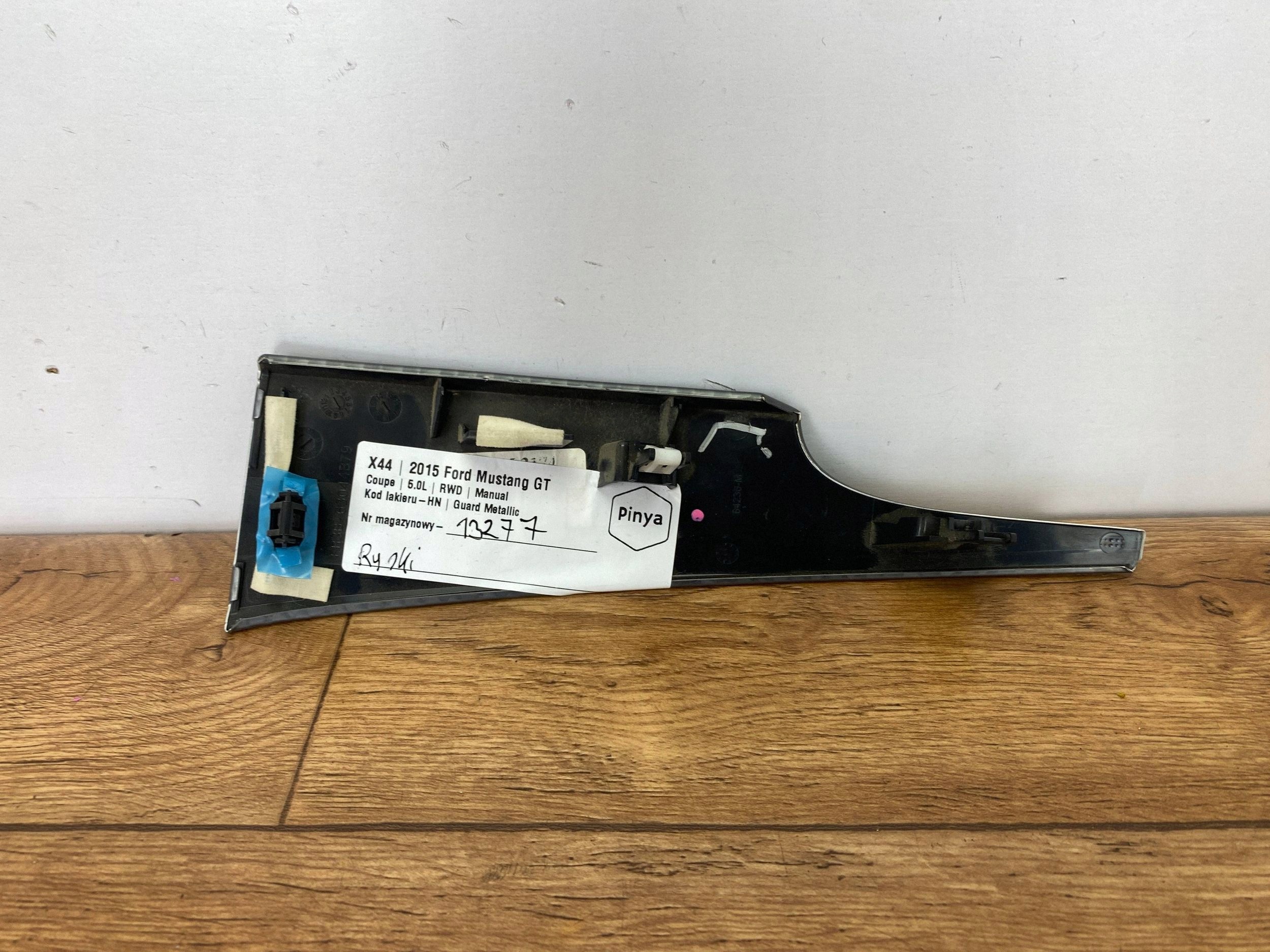 decorative trim Ford Mustang VI GT 2015+