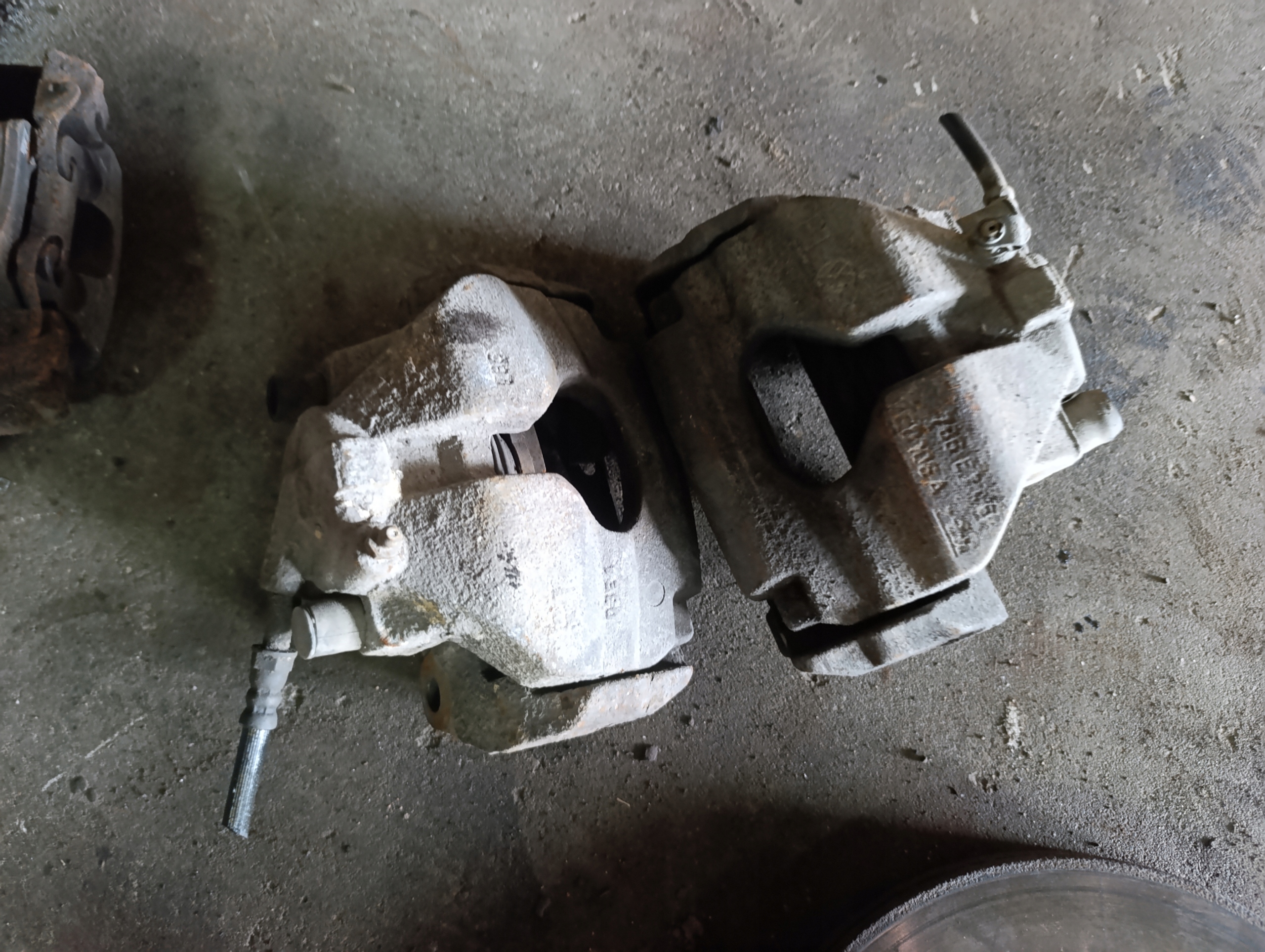 calipers discs brake front VW T5 T5 LIFT T6 komplet left/ right