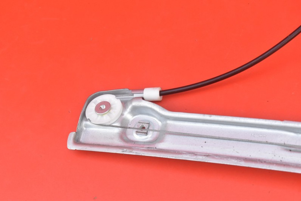 window regulator right rear part OPEL KARL 1 and 5D HB 14-19