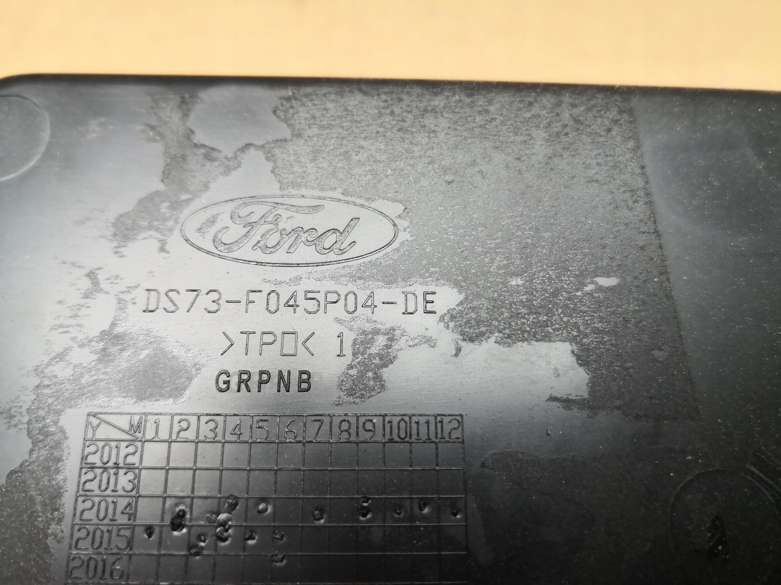 Blende Abdeckung konsole FORD MONDEO MK5 DS73-F045P04-DE