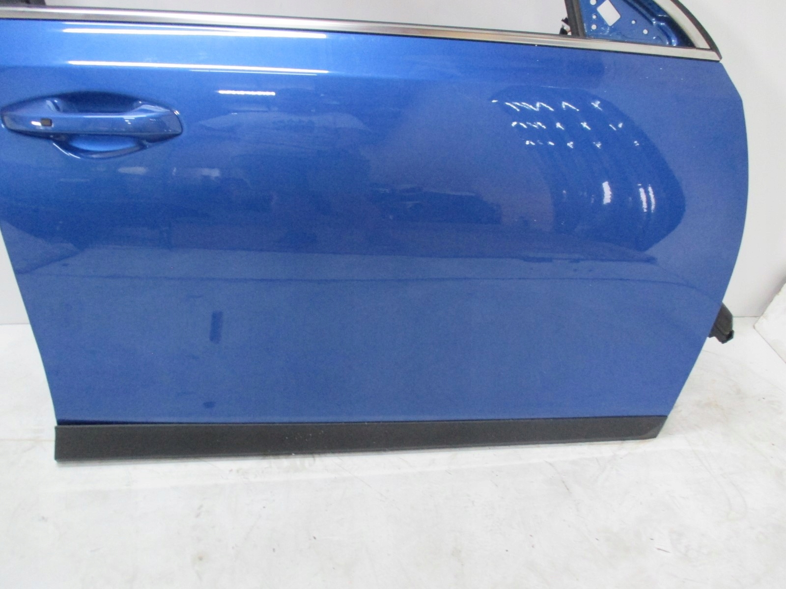 Drzwi PRAWE PRZEDNIE KIA X-CEED 22R X CEED Numer katalogowy części DRZWI X-CEED PP 2