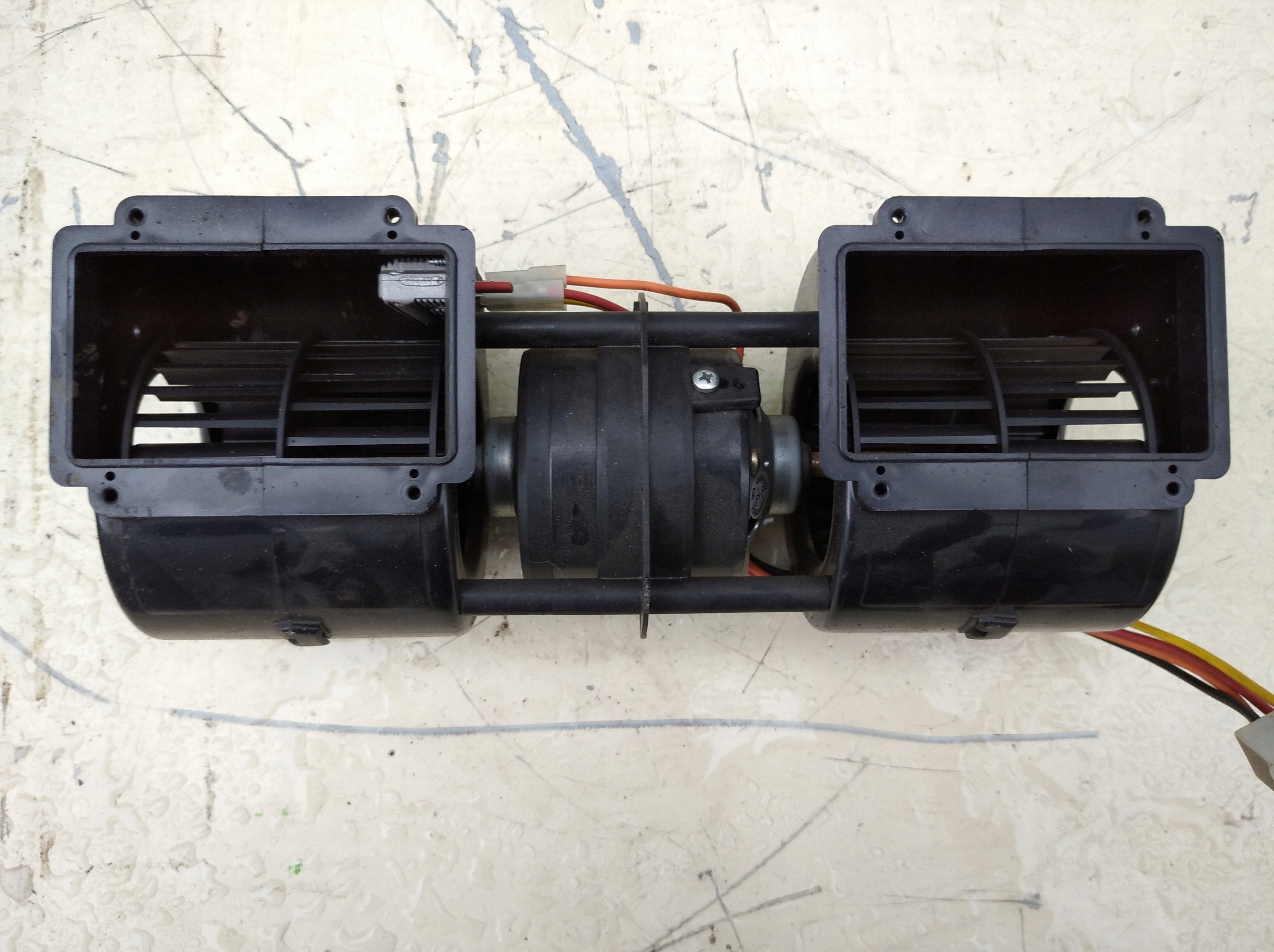 Воздуходувка вентилятор ожог 002-B46-02 24V