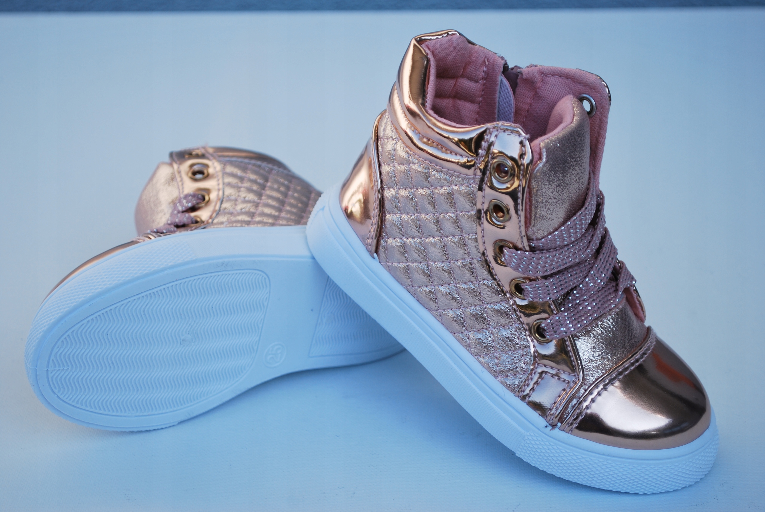 LAKIEROWANE TRZEWIKI BOTKI NA SUWAK r.34 / 21,5cm Płeć dziewczynki