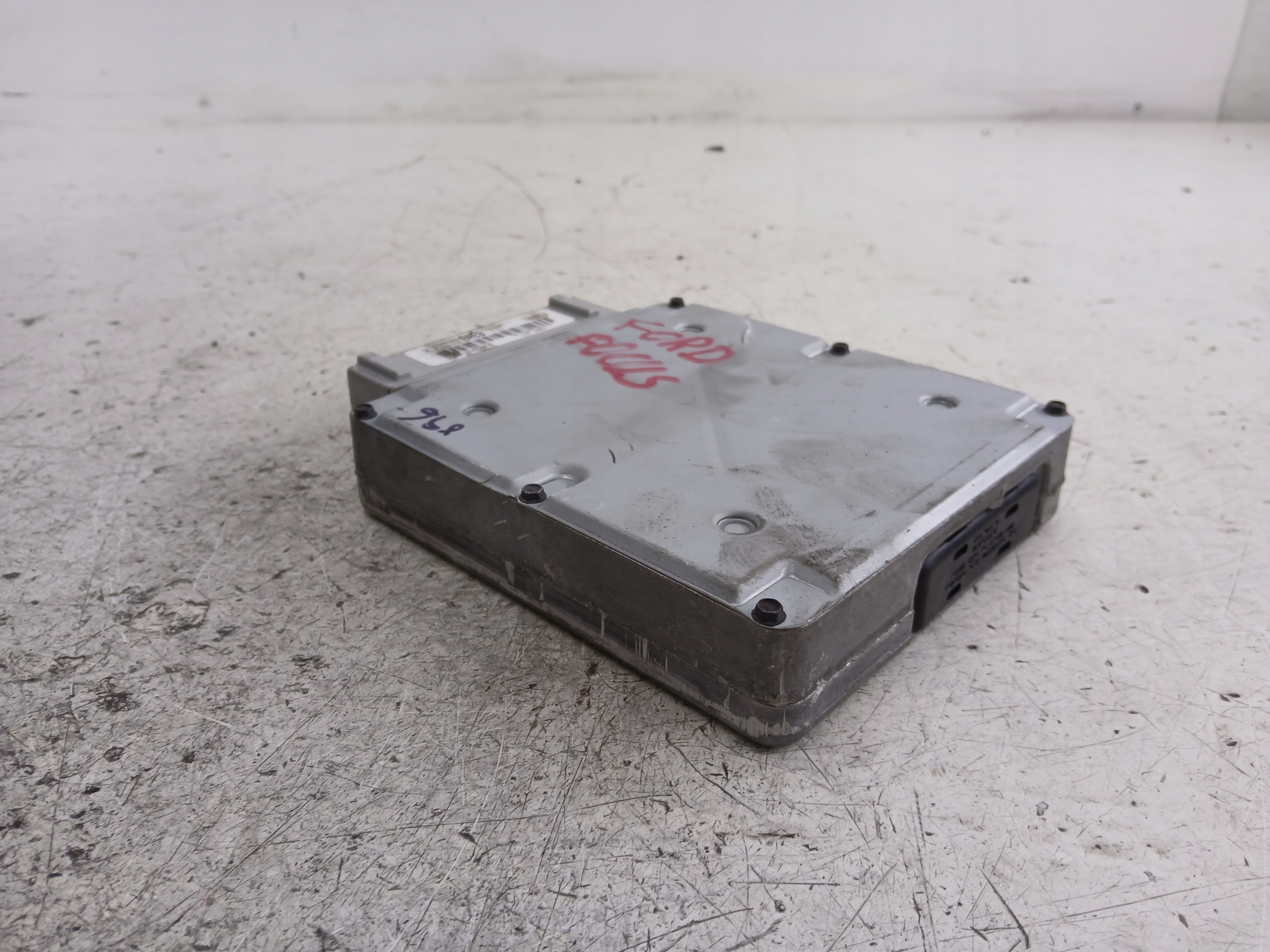 FORD FOCUS MK1 1.6 control unit of the engine 2S4A12A650UD