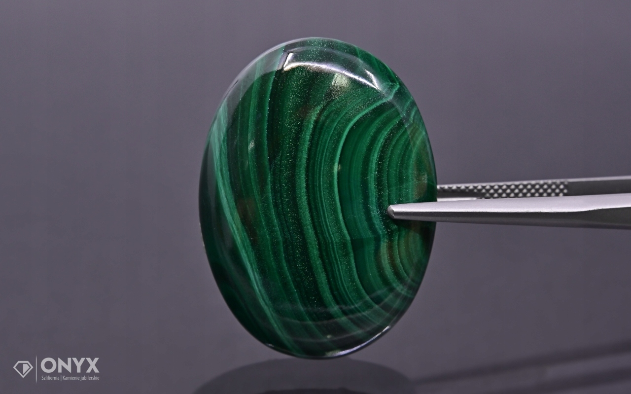 Malachit kabošon ovál 30,5x22,5 mm