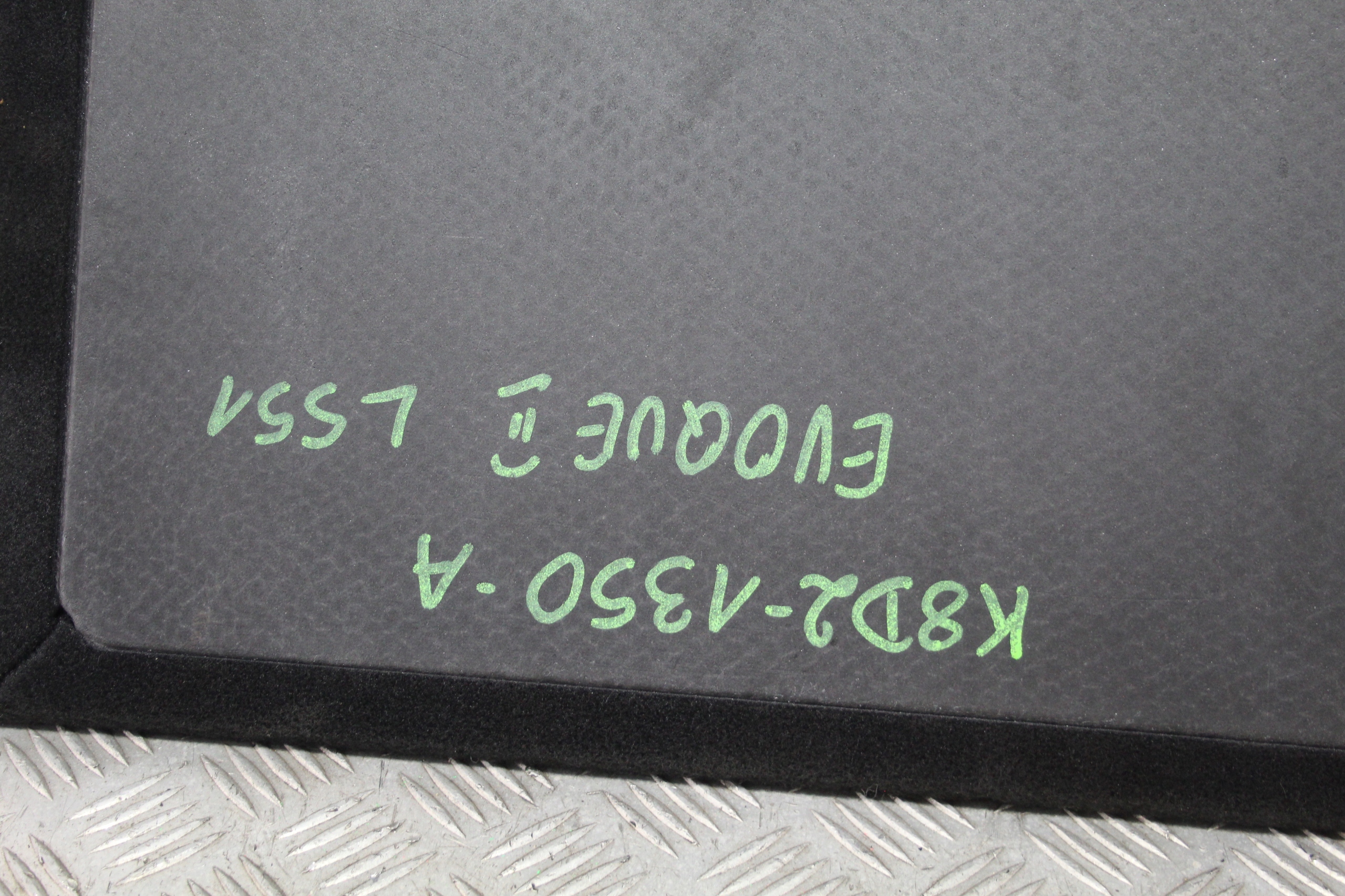 floor boot upholstery EVOQUE II 2 L551