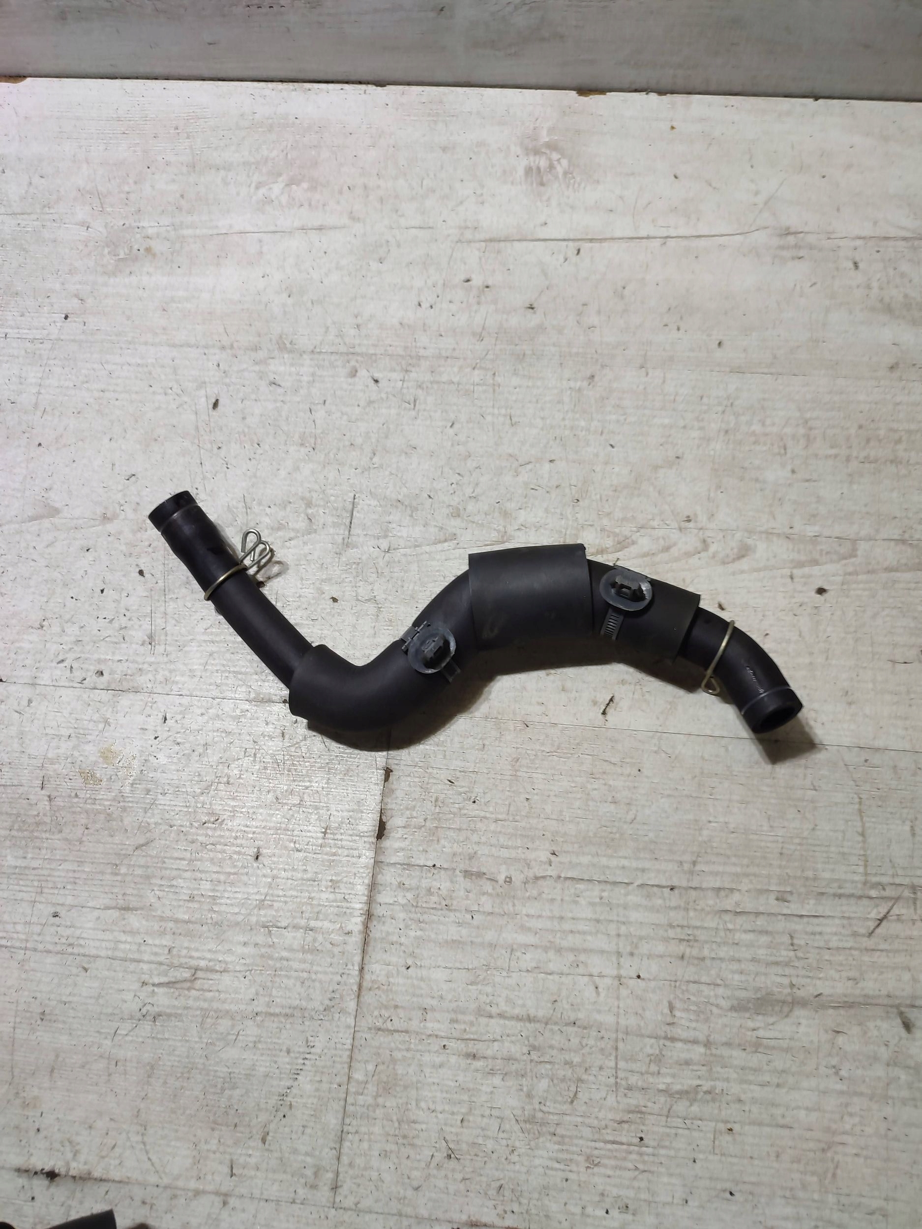 Lexus RC 2019 pipe / hose dolotowy air