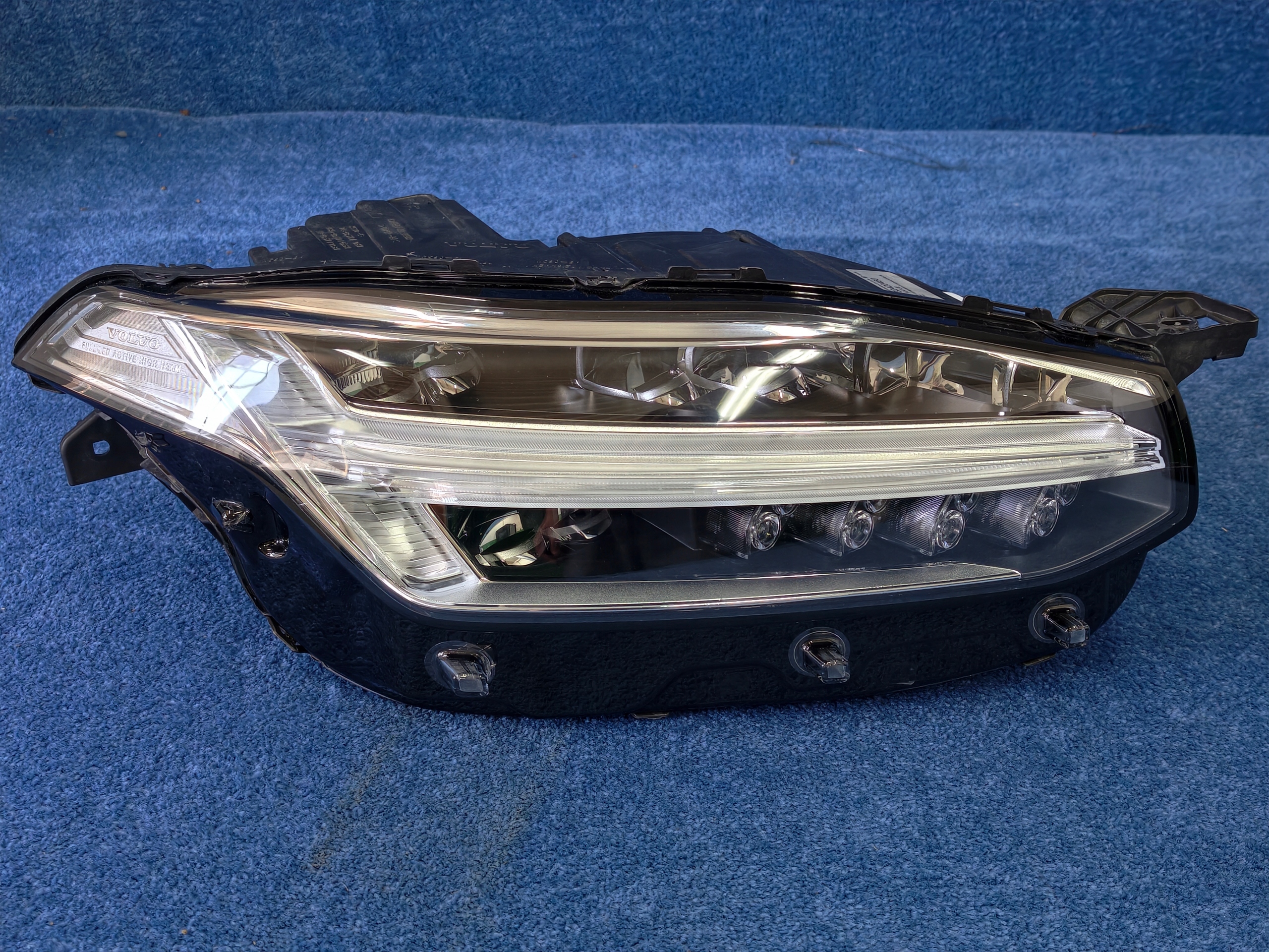 VOLVO XC90 II LIFT 19- REFLEKTOR right light left FULL LED 32420460 OPIS!