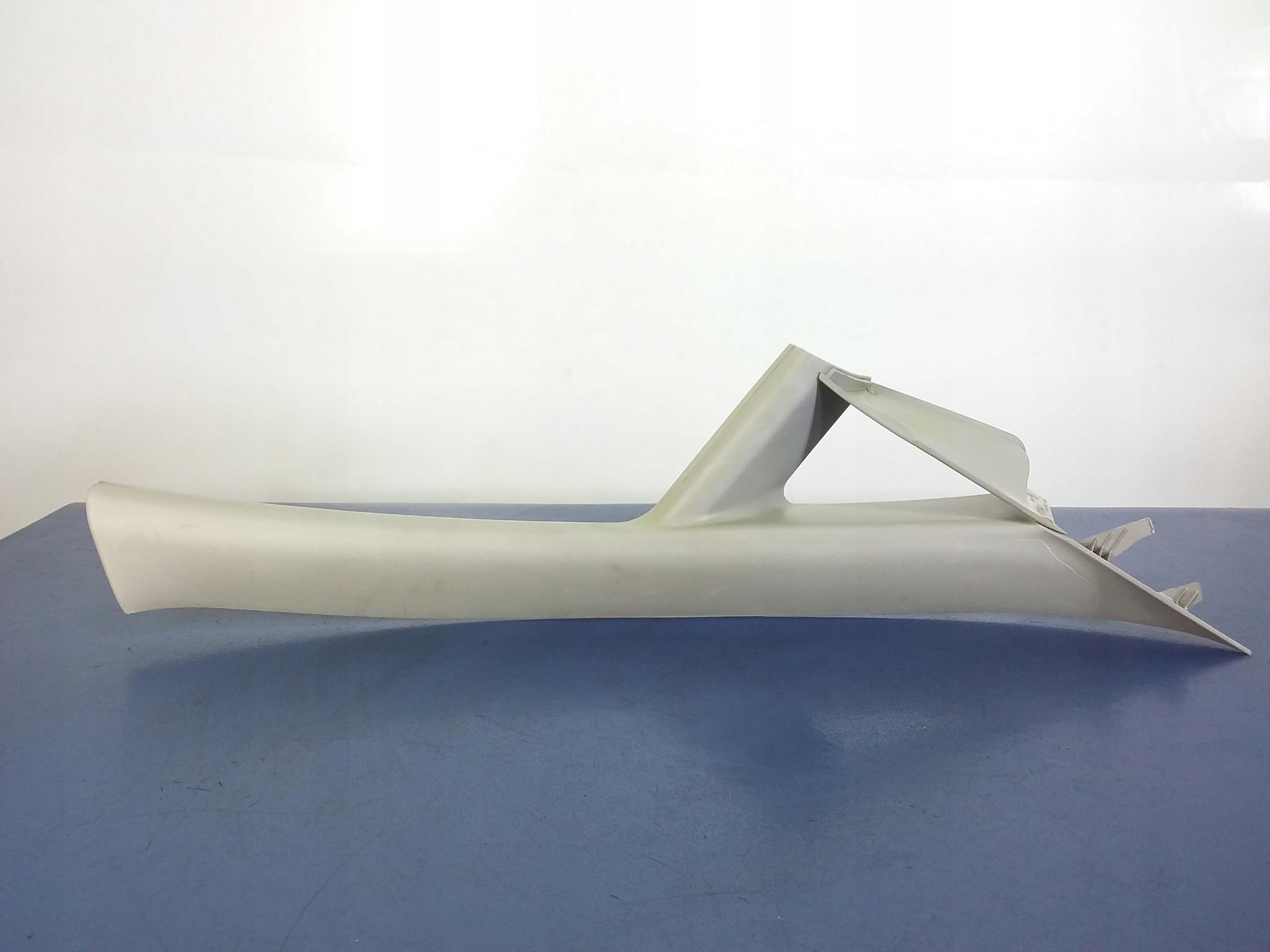 FORD FIESTA MK7 3D OSŁONA SŁUPKA A PRZÓD PRAWA