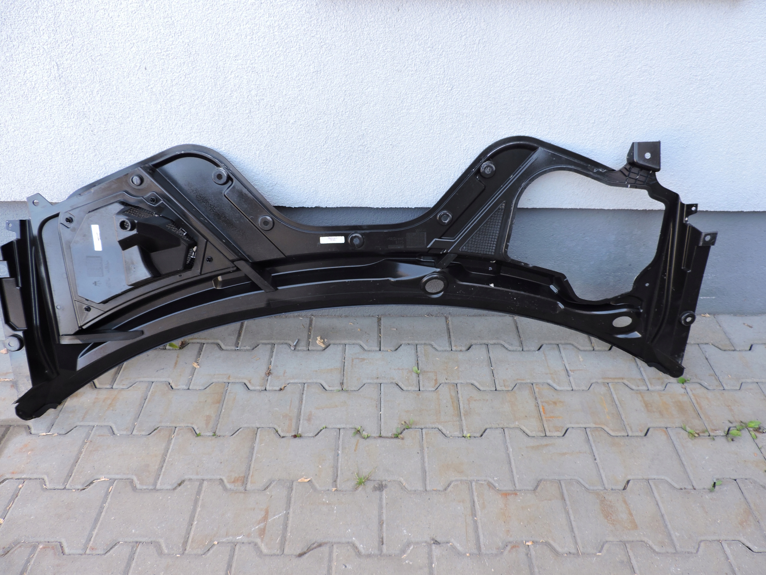 MASERATI GRANTURISMO M189 PODSZYBIE 670168182 Producent części Maserati OE