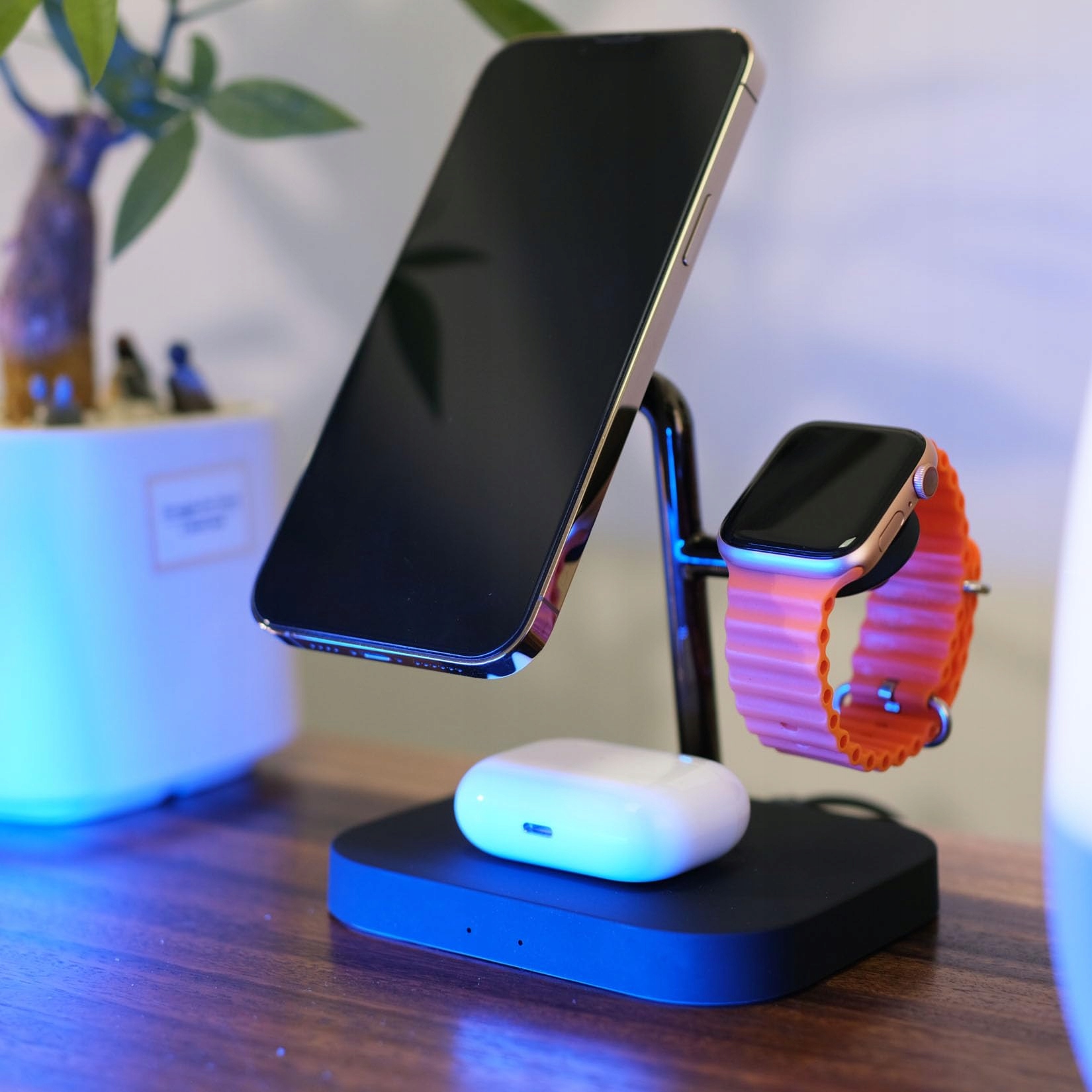 BOARAINO Stacja Magnetyczna Ładowarka 3w1 Do iPhone Apple Watch AirPods — miniatura 9