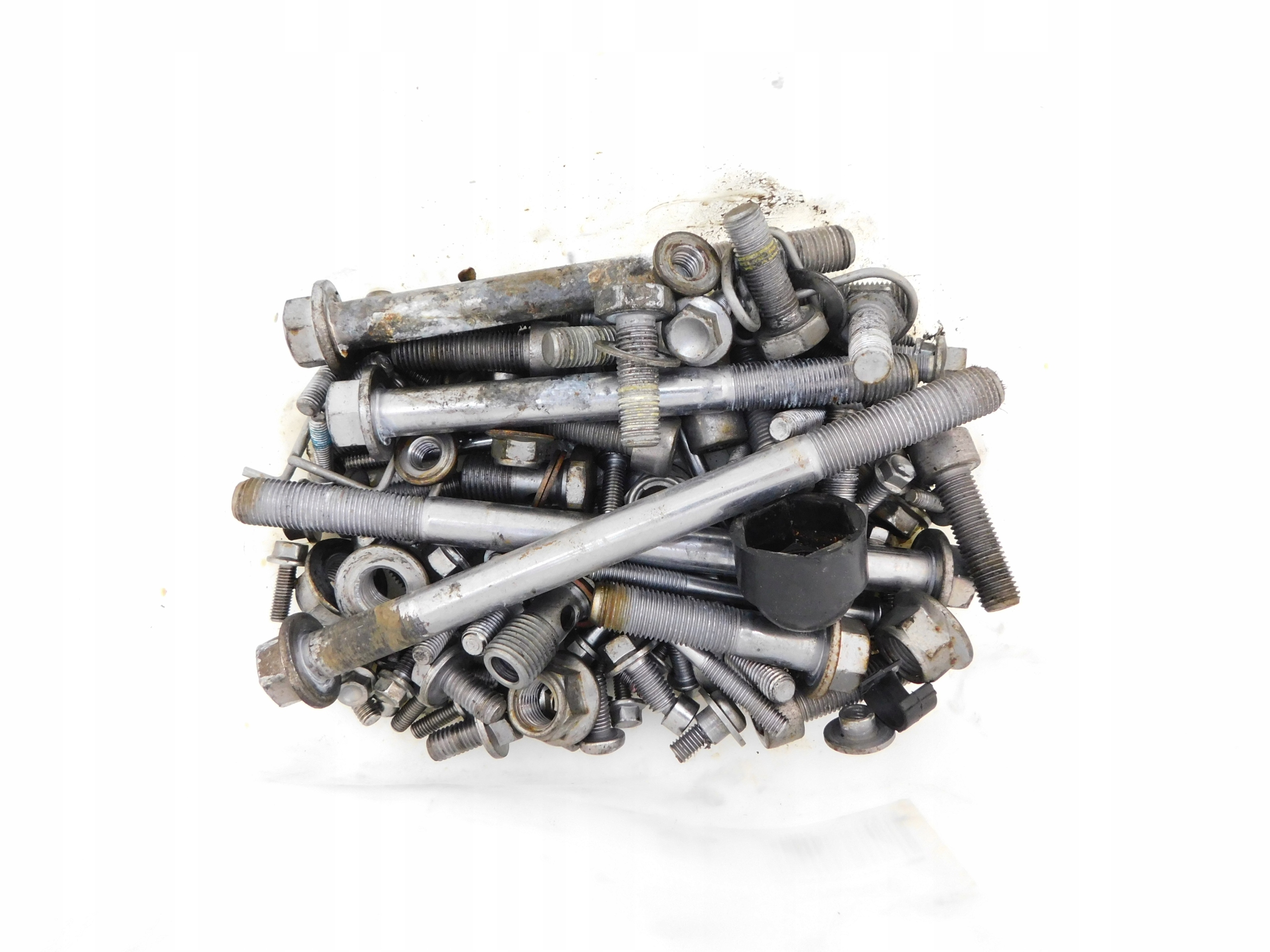 TRIUMPH BONNEVILLE T100 ŚRUBY