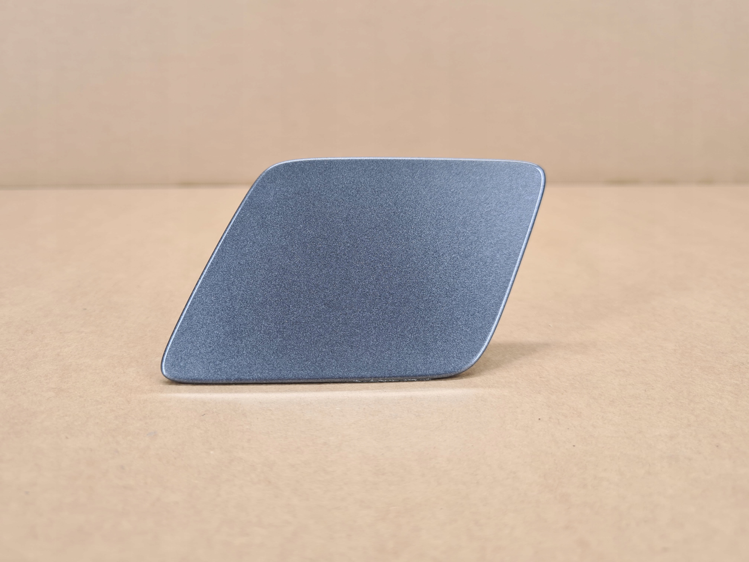 90714 31353364 - ЛЕВАЯ КРЫШКА ОМЫВАТЕЛЯ БАМПЕРА XC90 ЦВЕТ 714