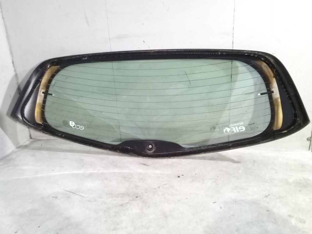 Renault Clio III HB lift 5D okno záď zadní z kapoty