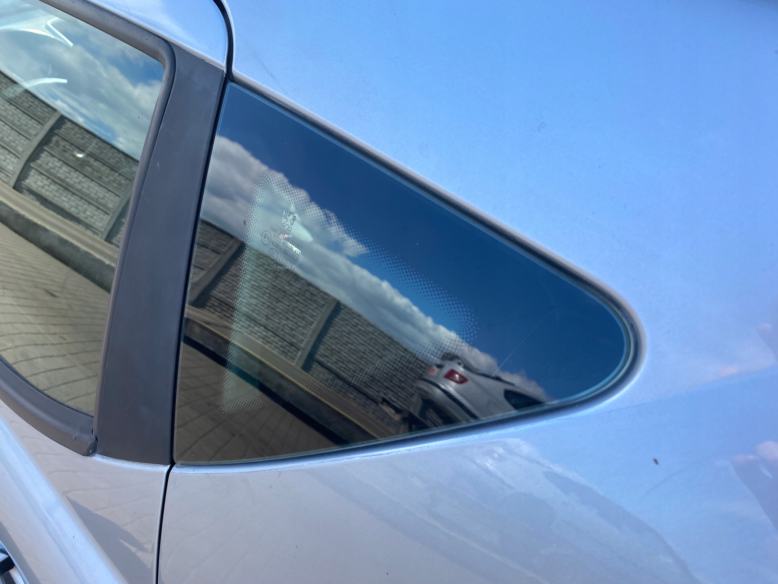 window bodywork side left without USZCZELKI Peugeot 207 SW 07-13