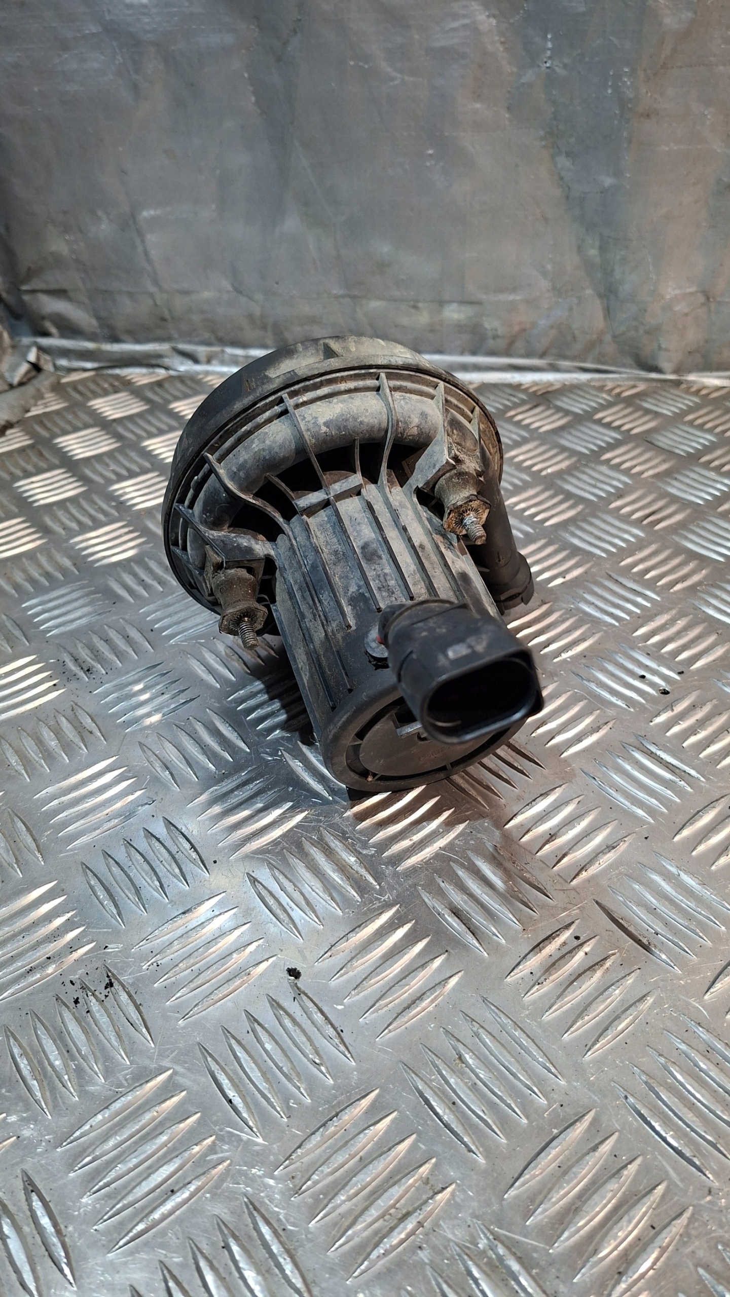 pump air WTORNEGO AUDI A4 B6 3.0