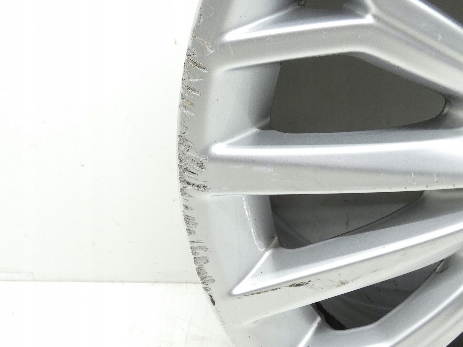 4X disc discs disc R16 AUDI A3 8V 5X112 7,0J ET 48 8V0601025BJ