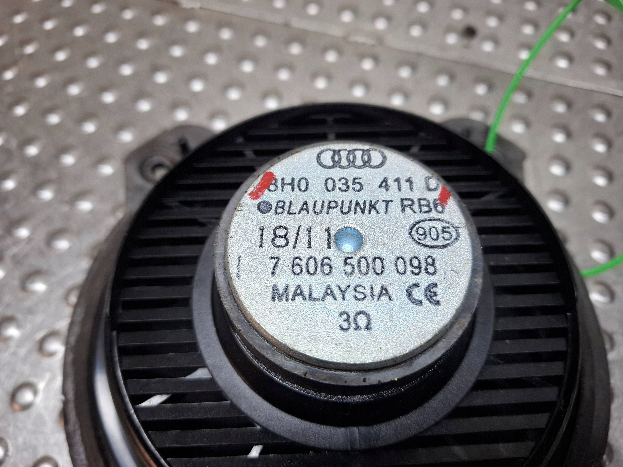 speaker left right rear part 8H0035411D AUDI A3 8P A4 B6 B7 CABRIO