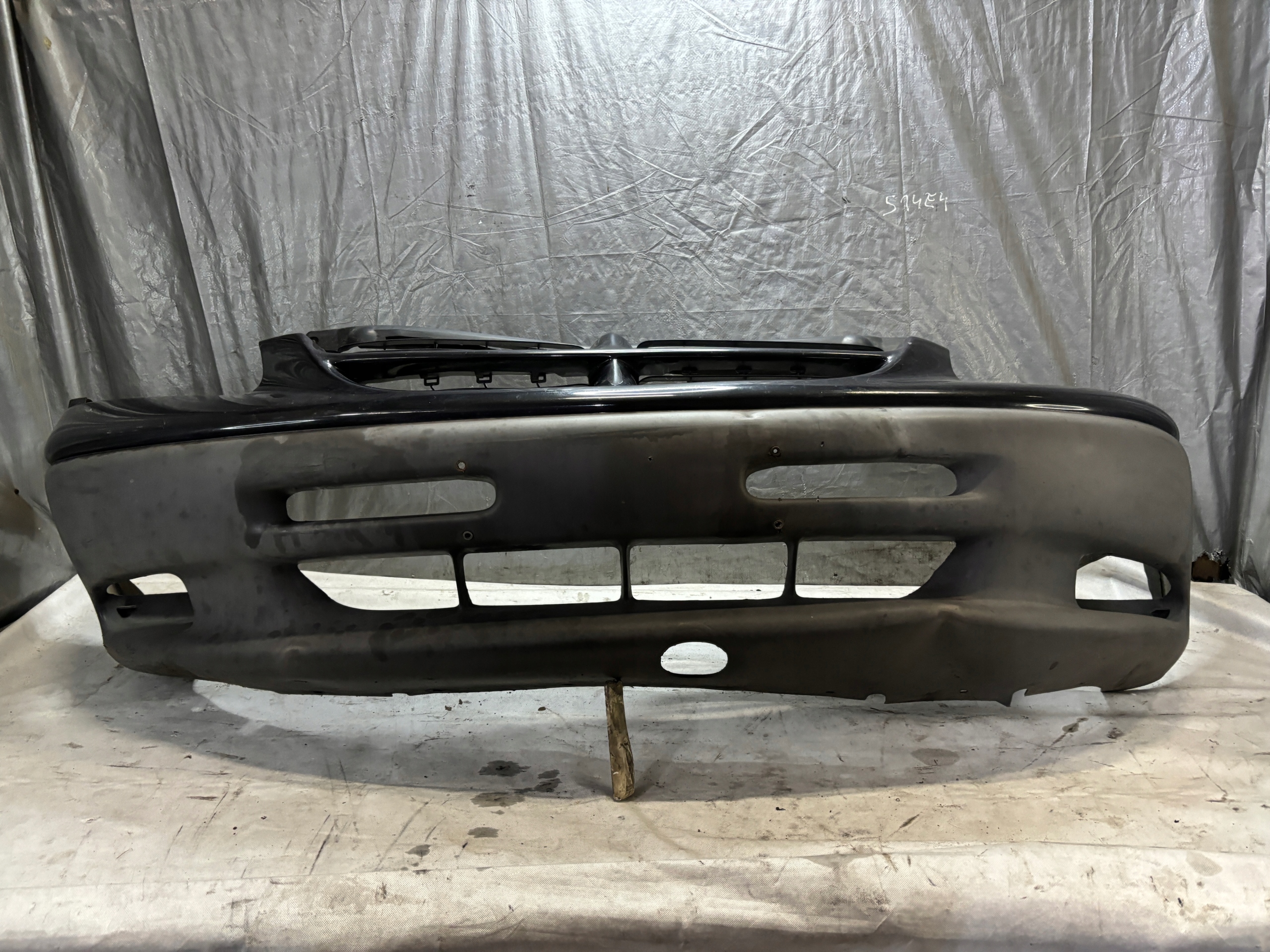 Frontstoßstange Chrysler Voyager III 3