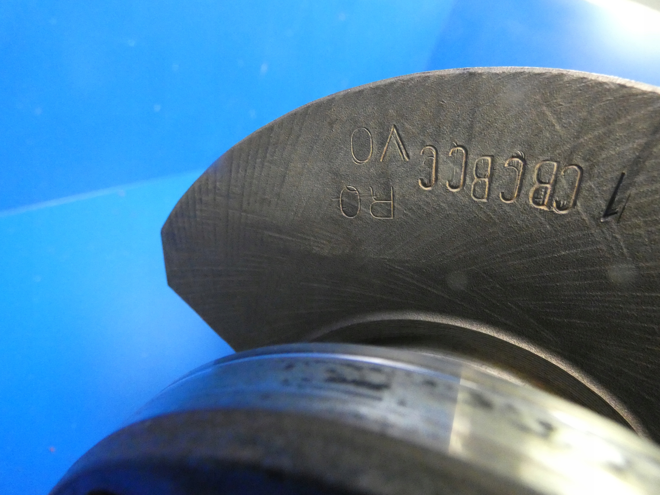 VOLVO XC60 I S80 S60 V60 2.4 D5 T10 WAŁ KORBOWY Producent części Volvo OE