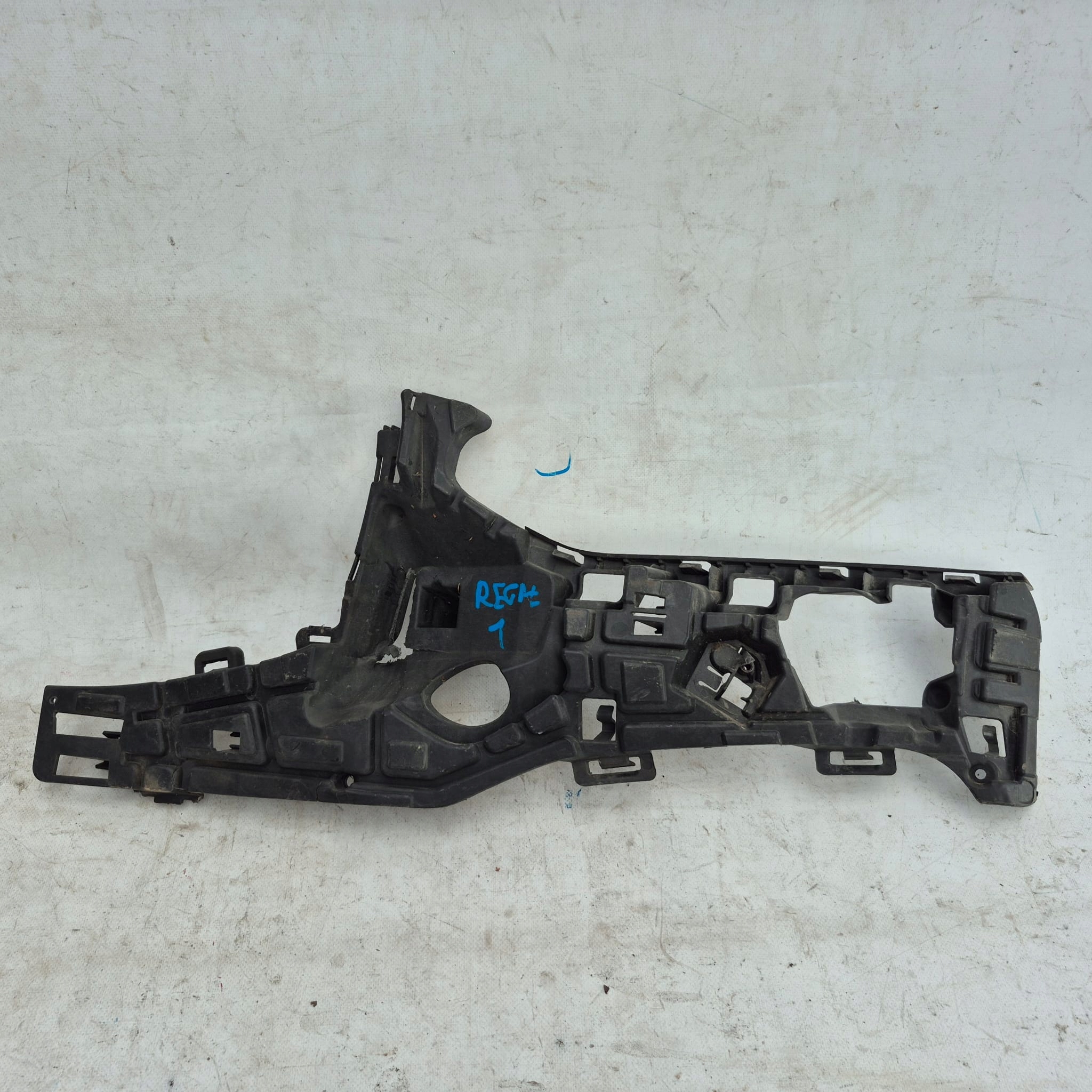 VOLVO S90 V90 16- bracket holder REFLEKTORA left support 31383237