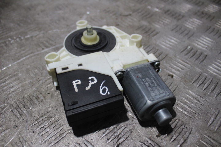 SILNICZEK SZYB PRAWY PRZÓD MEGANE III LIFT