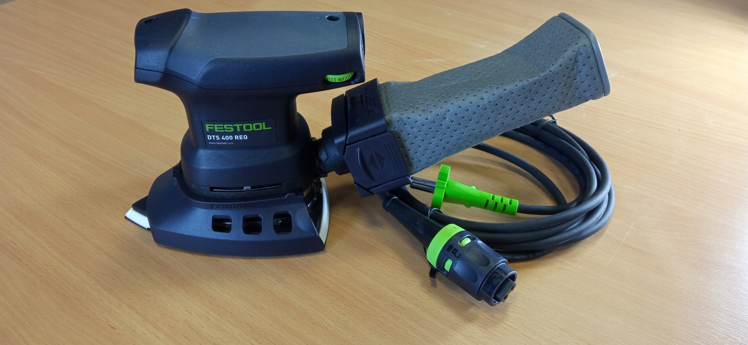 Szlifierka osc. Delta FESTOOL DTS 400 REQ Napięcie zasilania 230 V