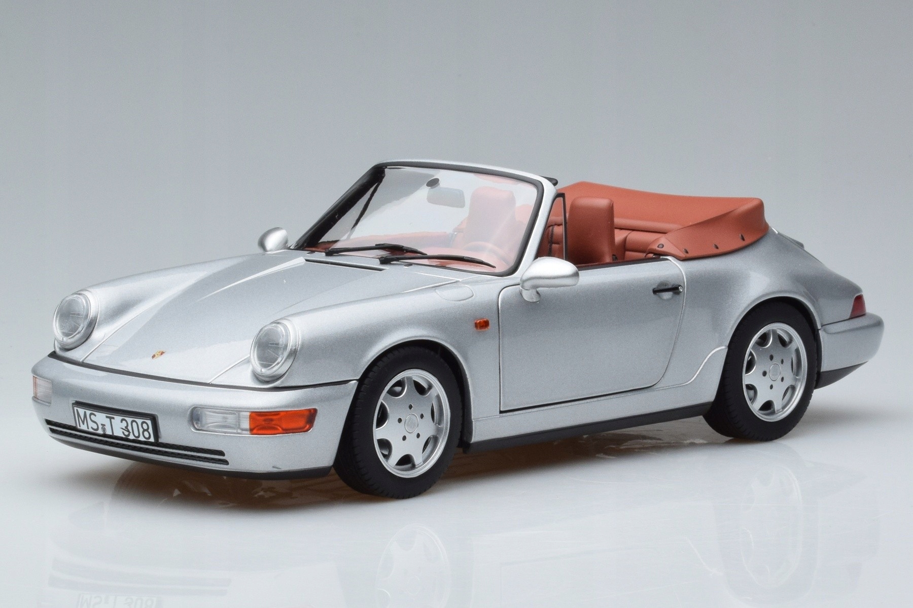 Porsche 911 964 Carrera 2 Cabrio Silver Norev 1/18