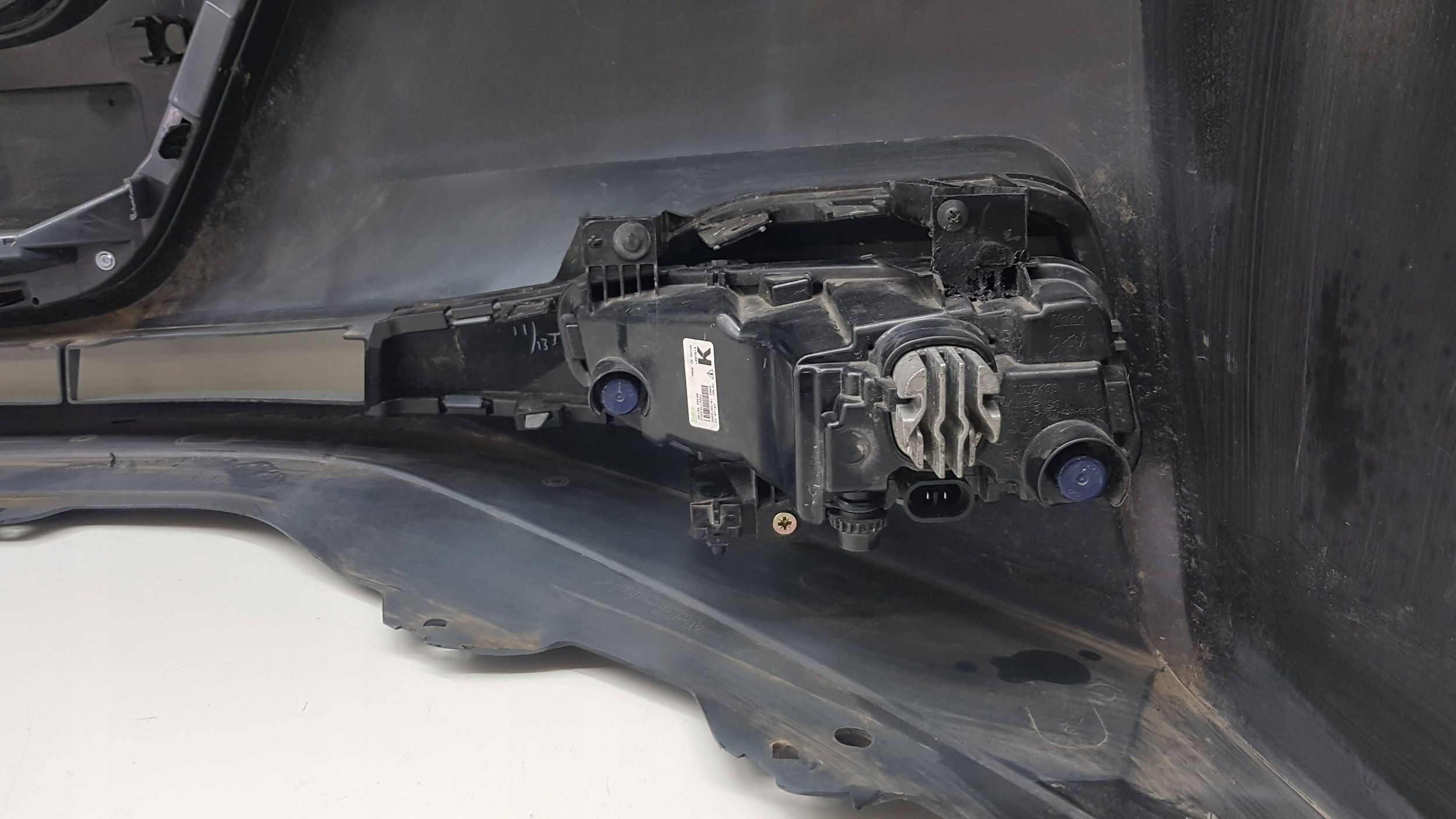 NISSAN LEAF II LIFT 2022 - bumper front 62022-5SHOH