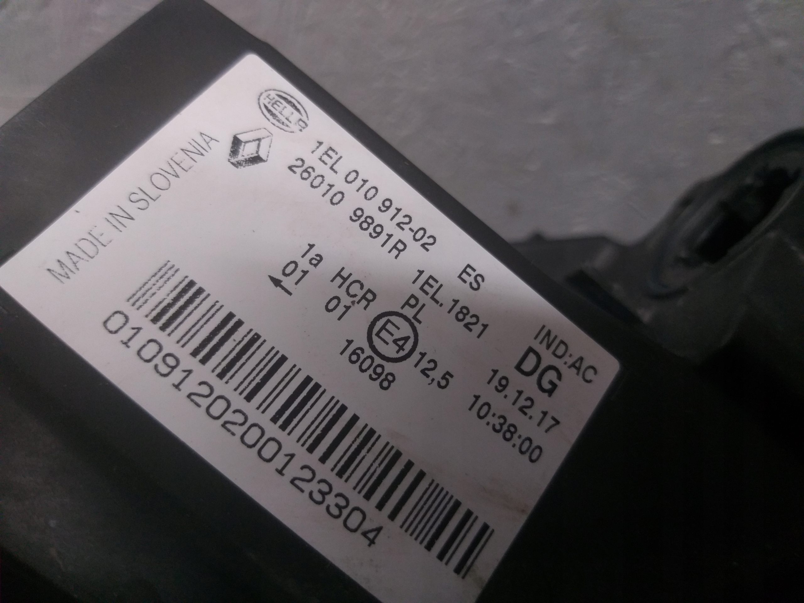 light front right RENAULT ZOE 260109891R