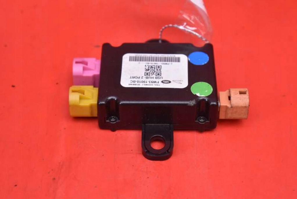 control unit module USB FW93-19010-BC JAGUAR F-PACE X761 16-20