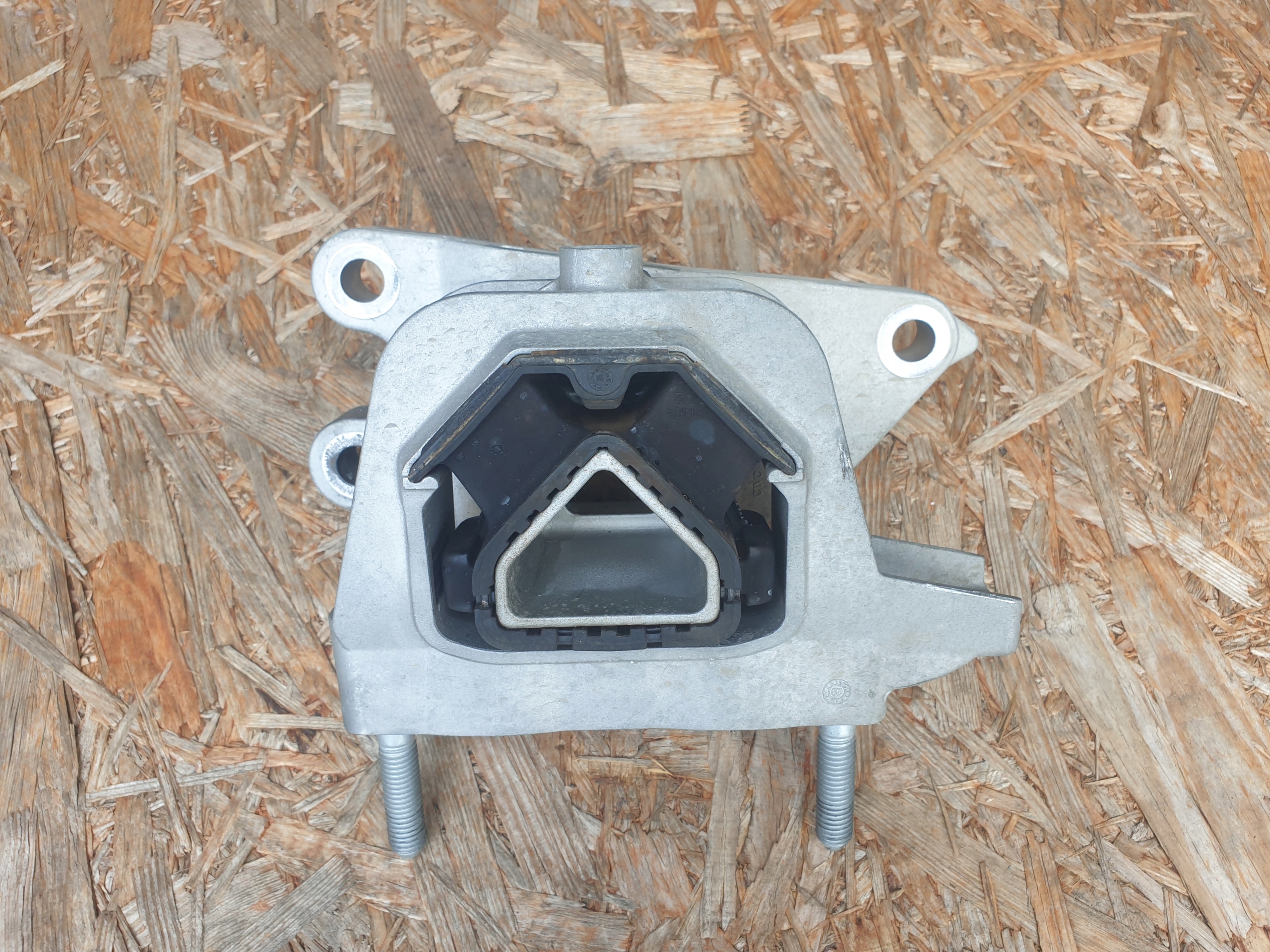 holder engine mount PEUGEOT 208-E 9826533880
