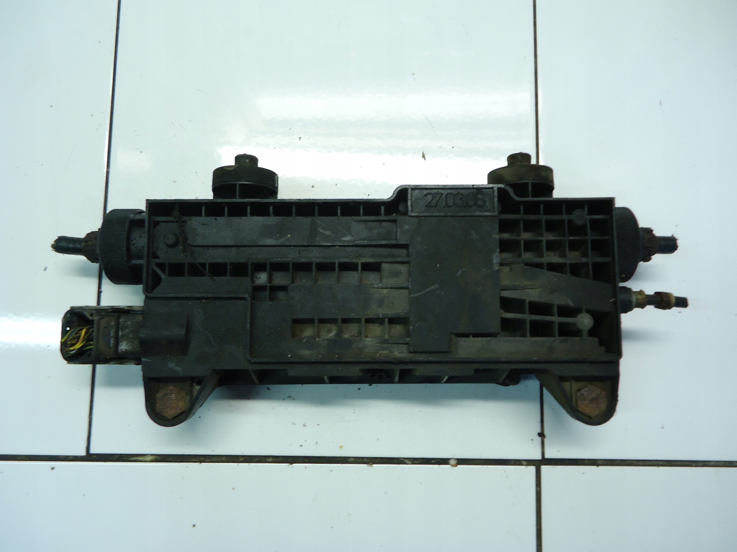 LAND ROVER DISCOVERY III brake electric electrical SNF500026