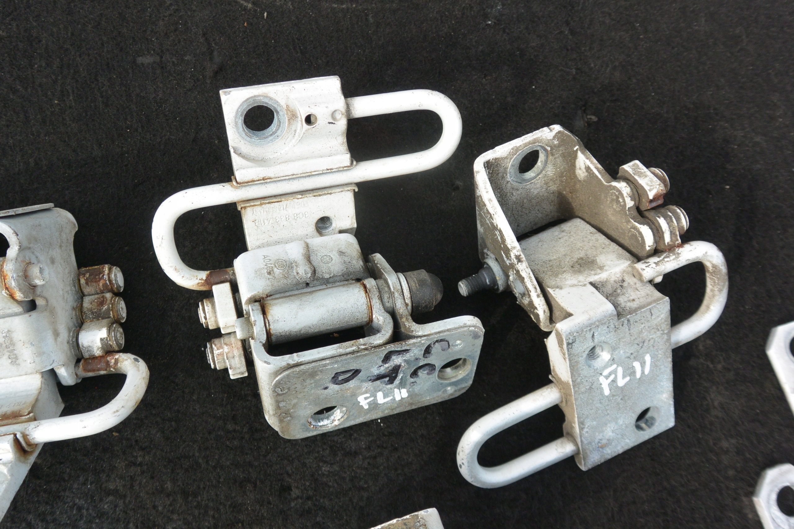 hinge door front rear part VW PASSAT CC LIFT LC9A