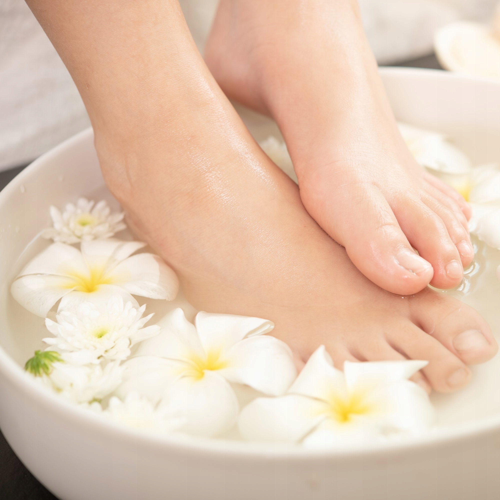 SÓL DO STÓP MIĘTA ZMIĘKCZAJĄCA DLA ZMĘCZONYCH NÓG EPSOM ODŻYWIAJĄCA 500G Stan opakowania oryginalne