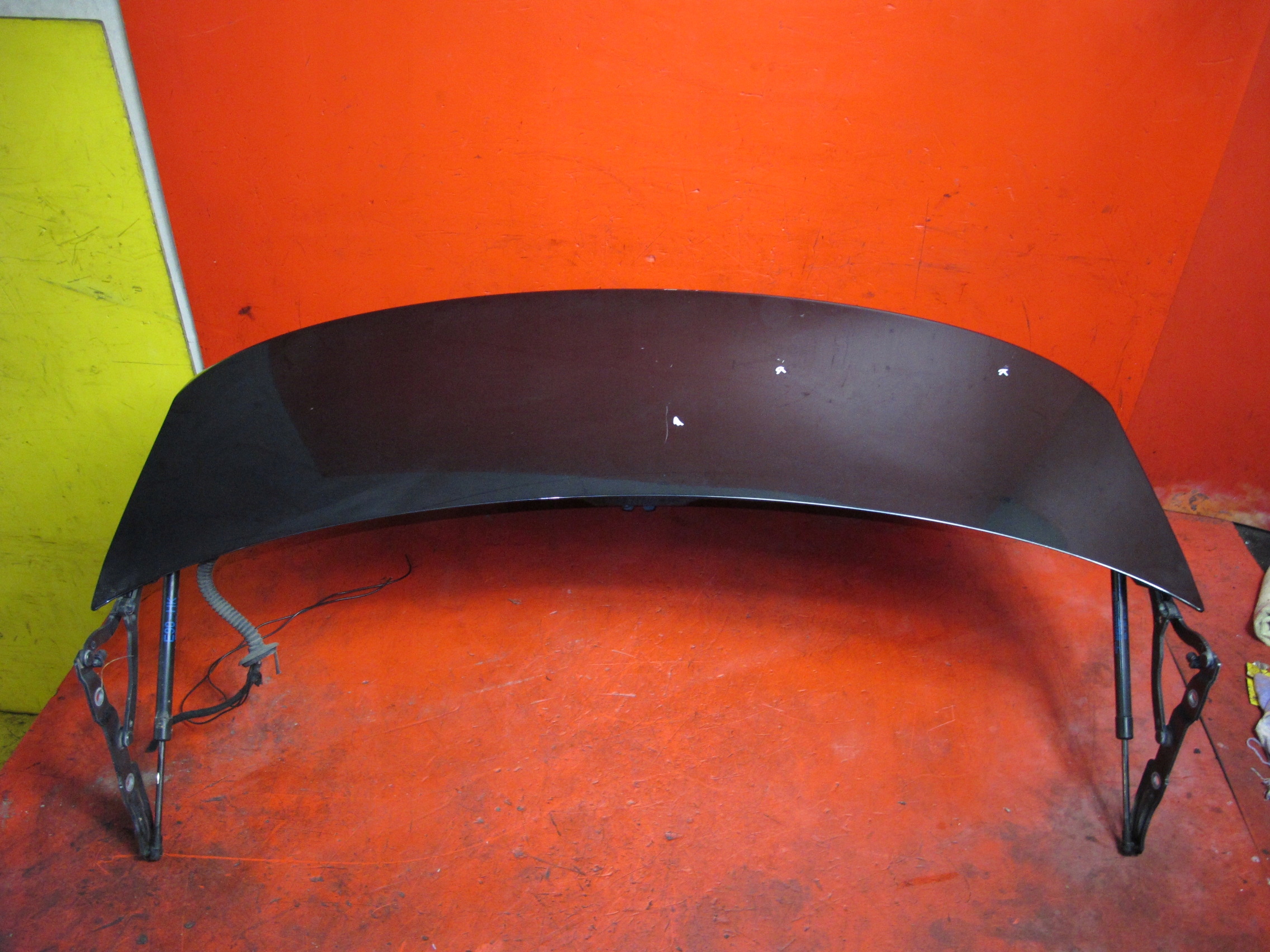 BMW 3 E90 CZESCI trunk door boot sedan 04-08 475