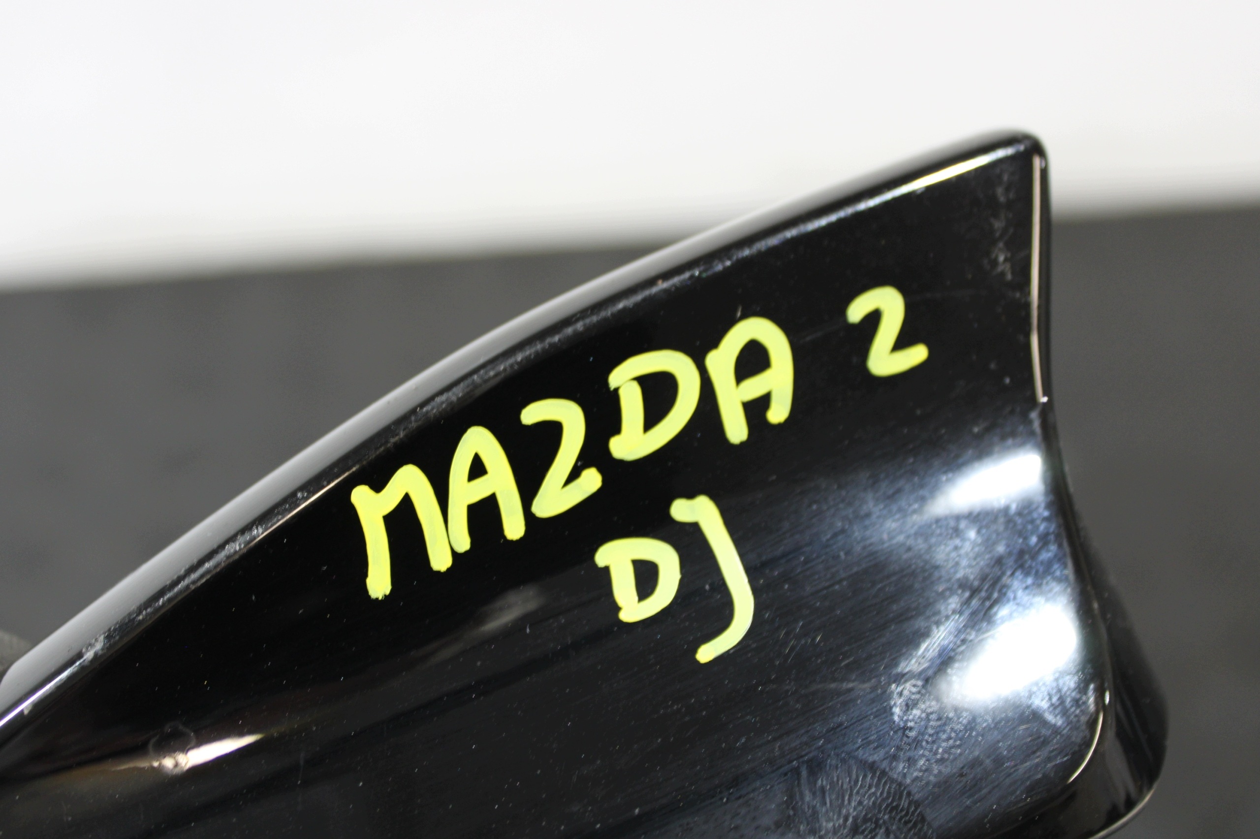 ANTENA dach MAZDA 2 II DJ LIFT
